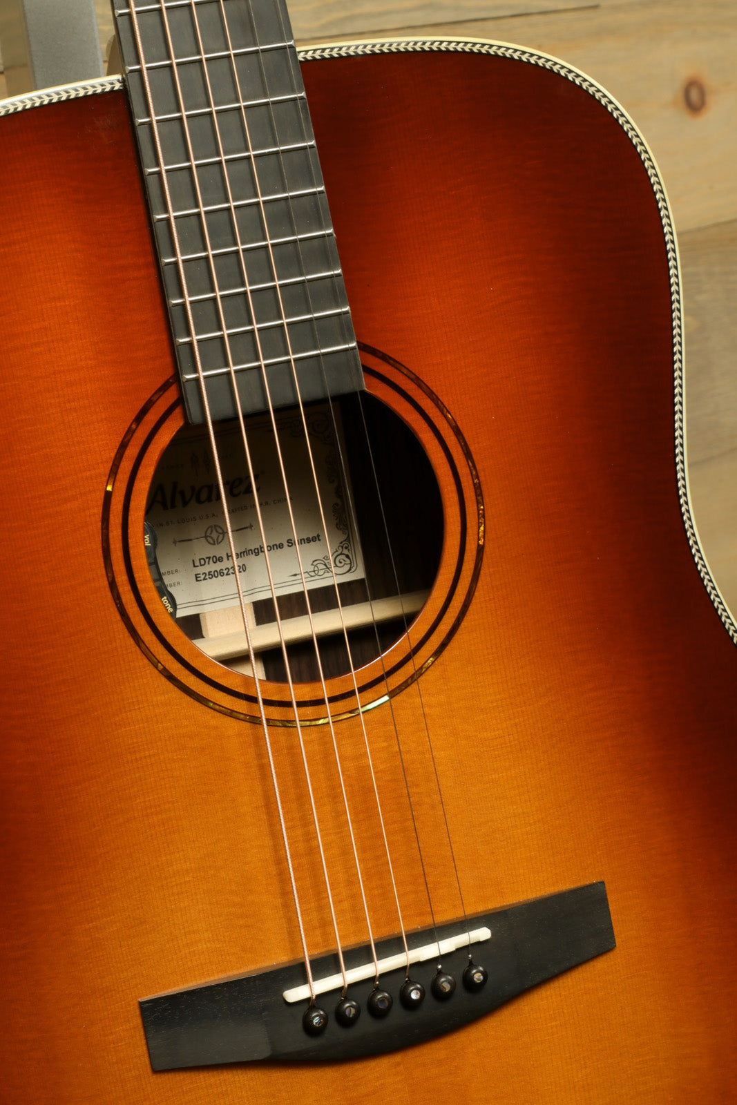 Alvarez LD70e Herringbone Sunset Alvarez