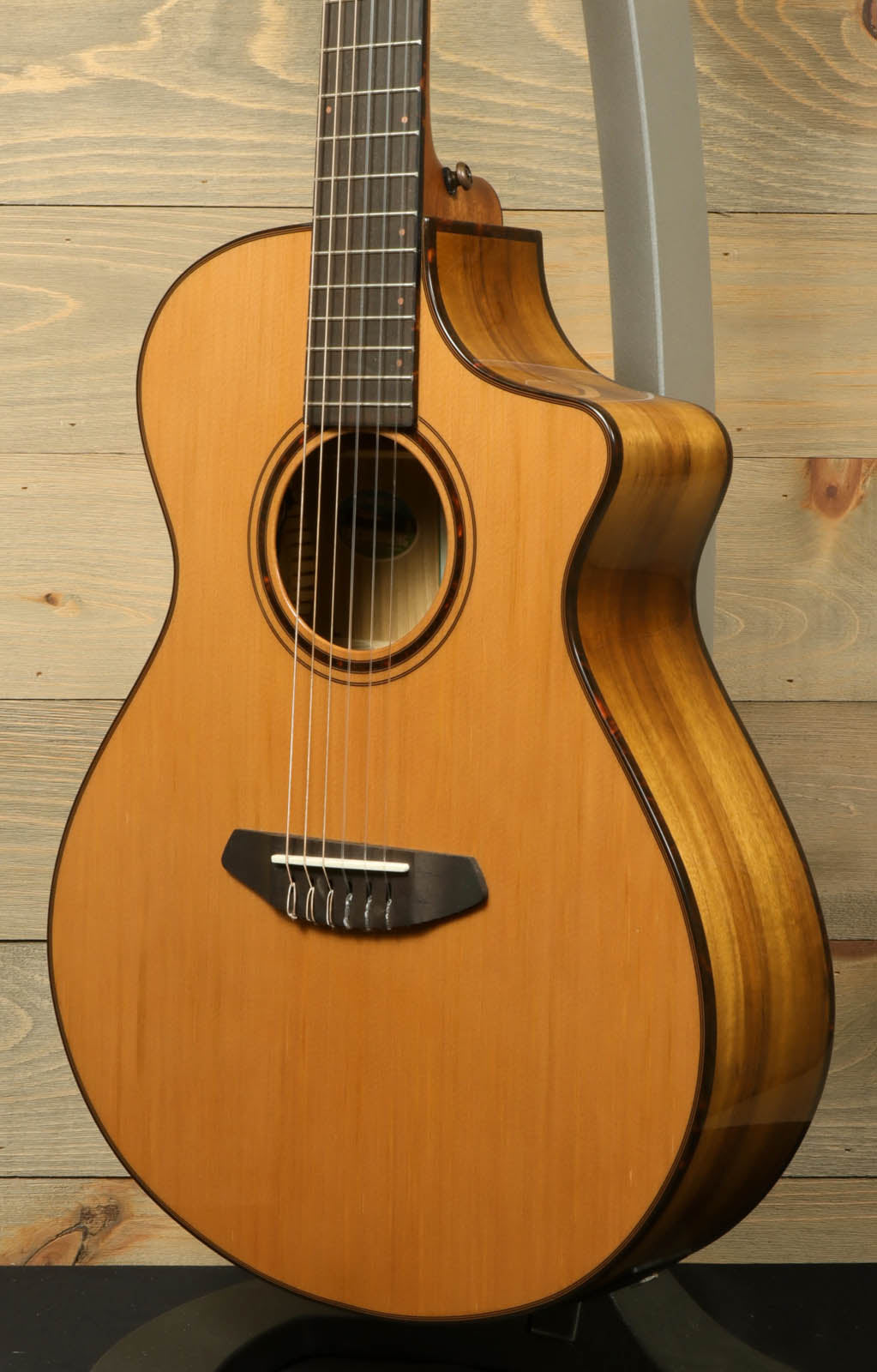 Breedlove Pursuit Exotic S Concert Nylon CE Red cedar-Myrtlewood