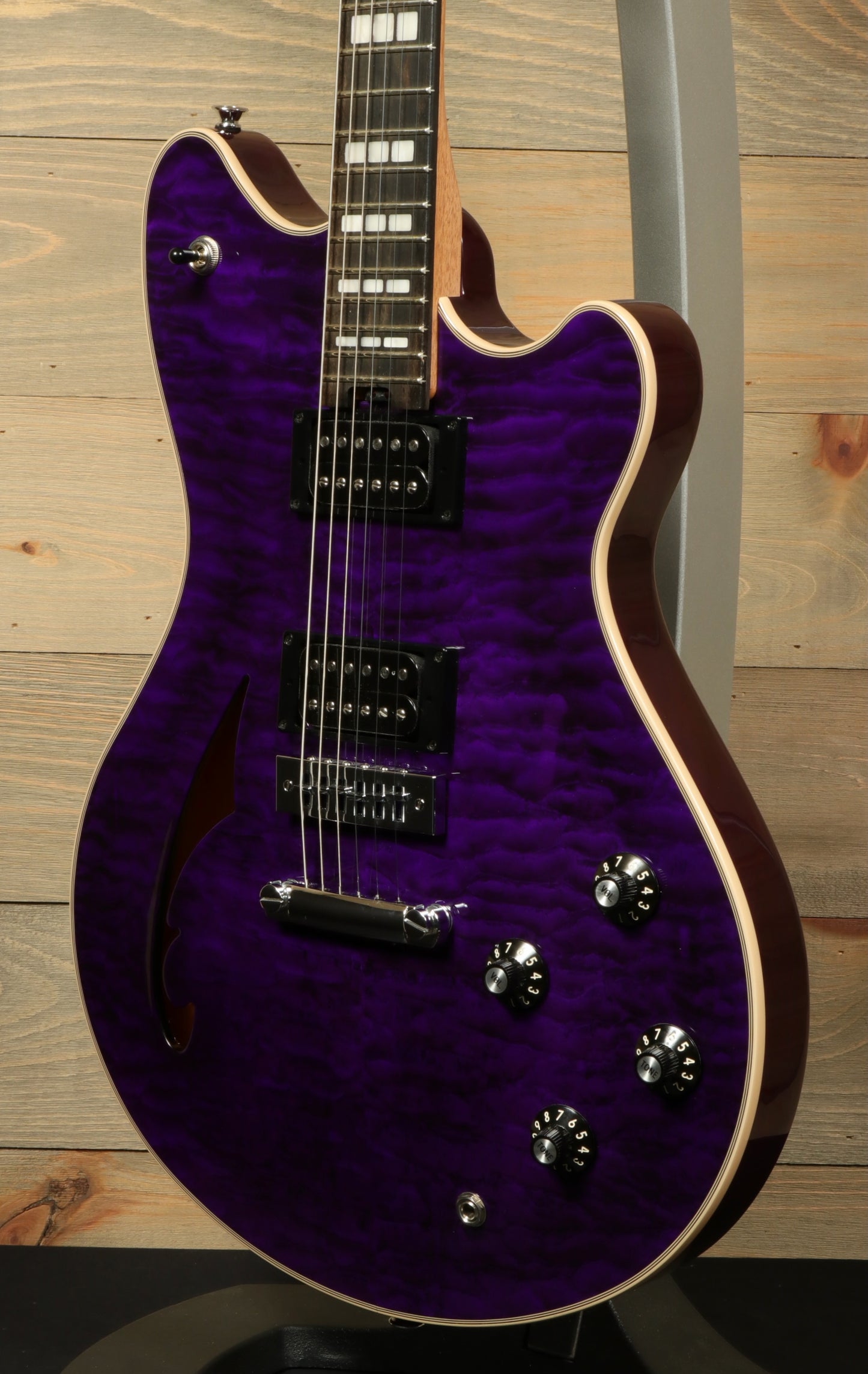 EVH SA126 Special QM, Trans Purple w/ Case