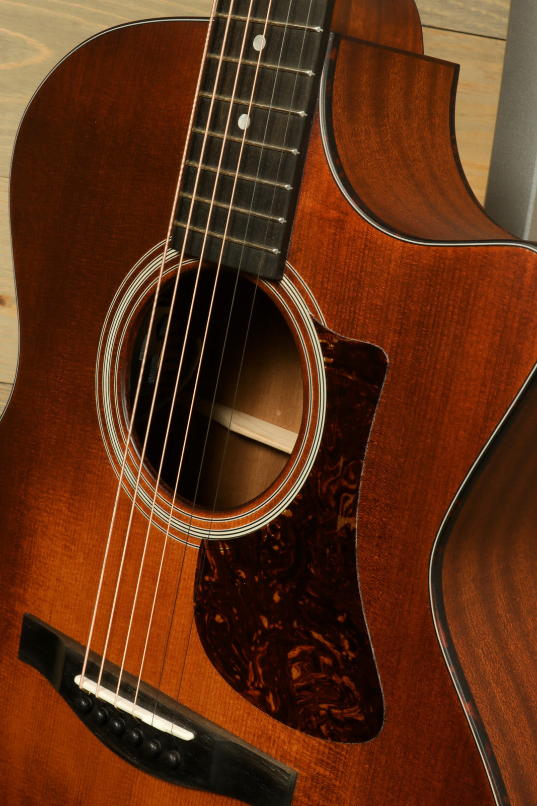 Eastman AC122-1CE-CLA