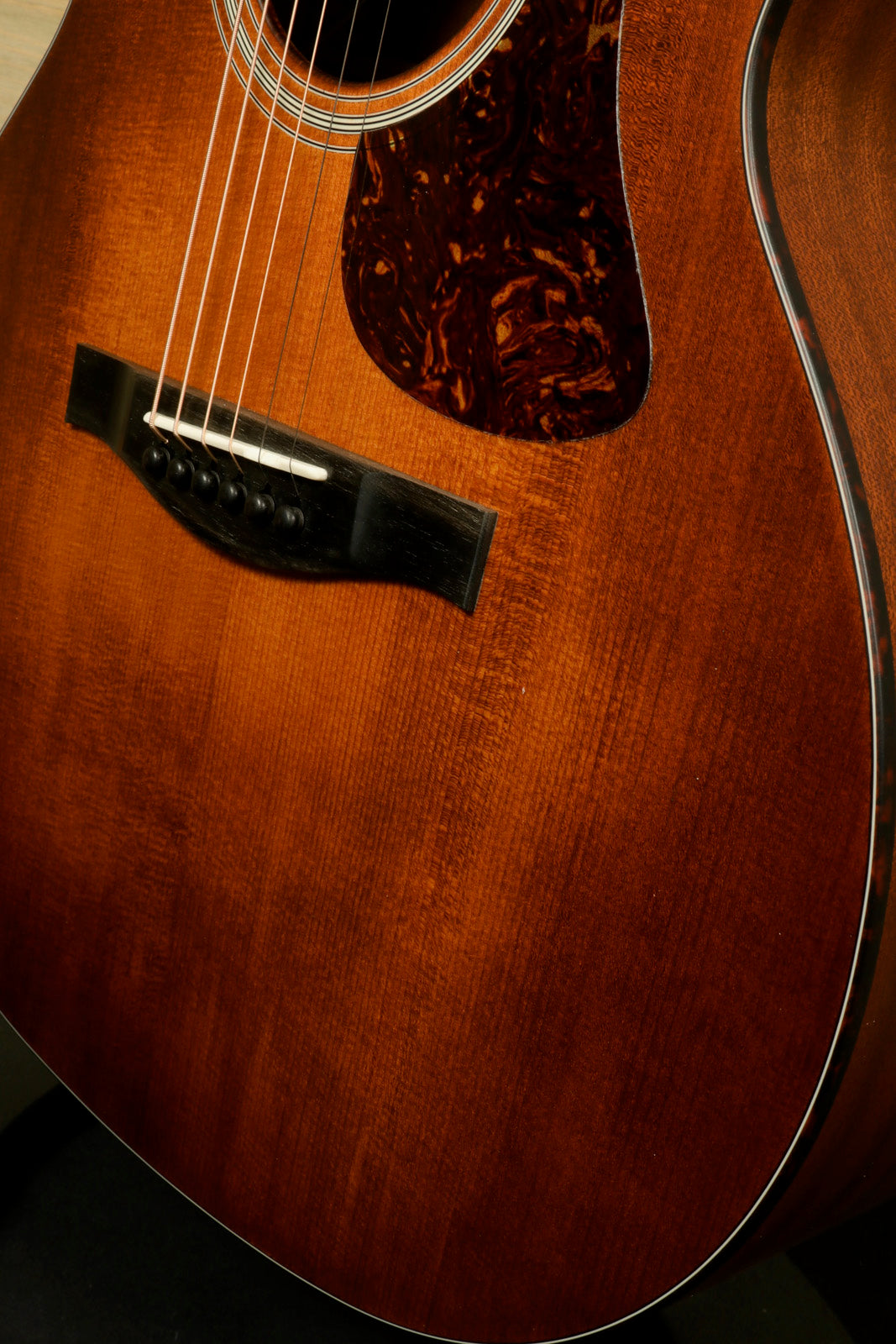 Eastman AC122-1CE-CLA