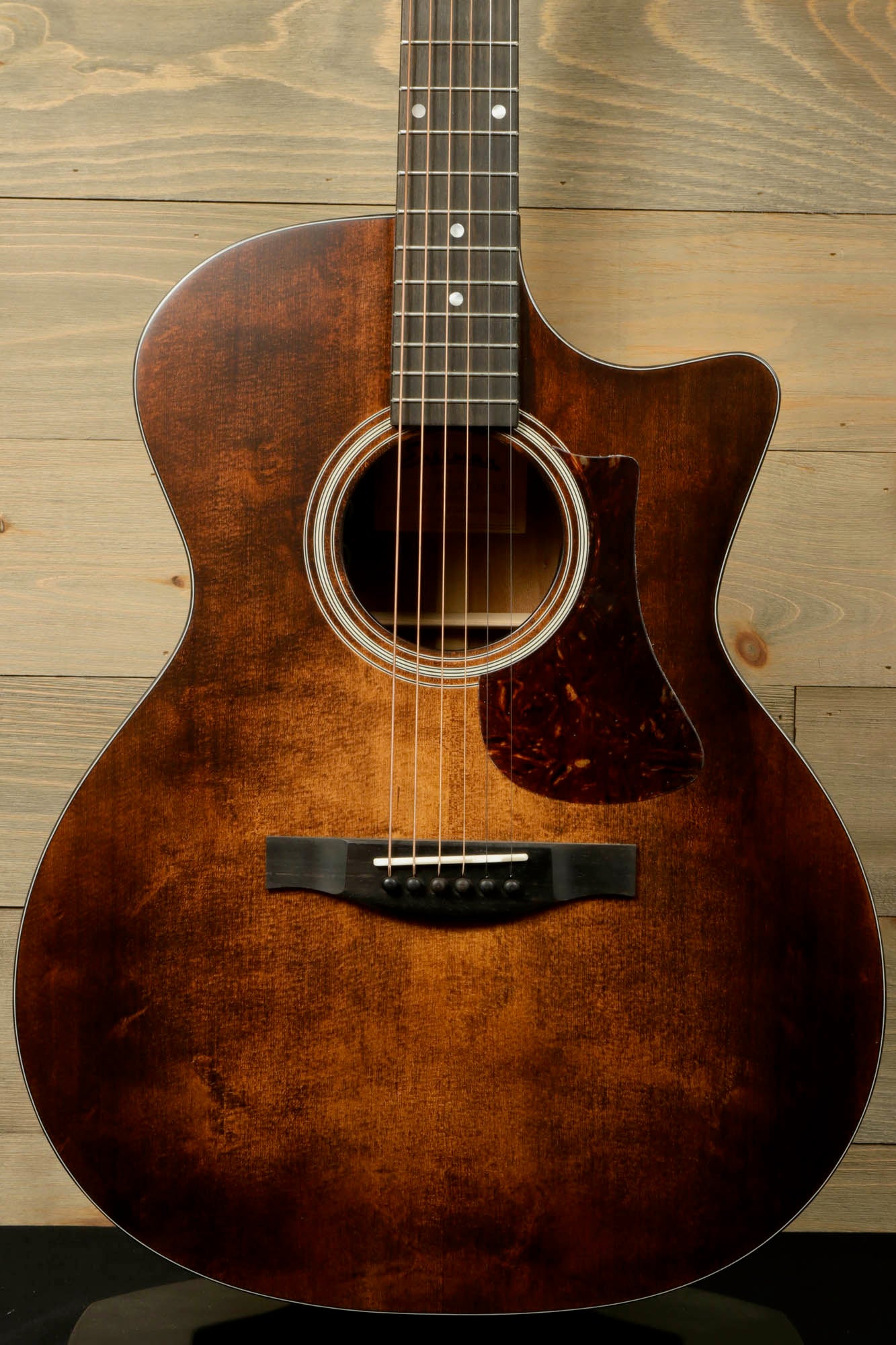 Eastman AC122-1CE-CLA