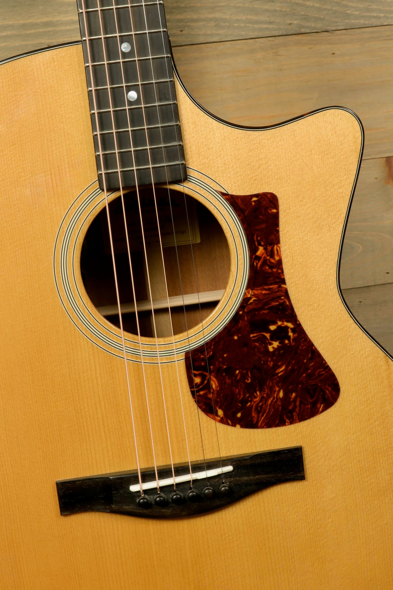 Eastman AC122-1CE-DLX