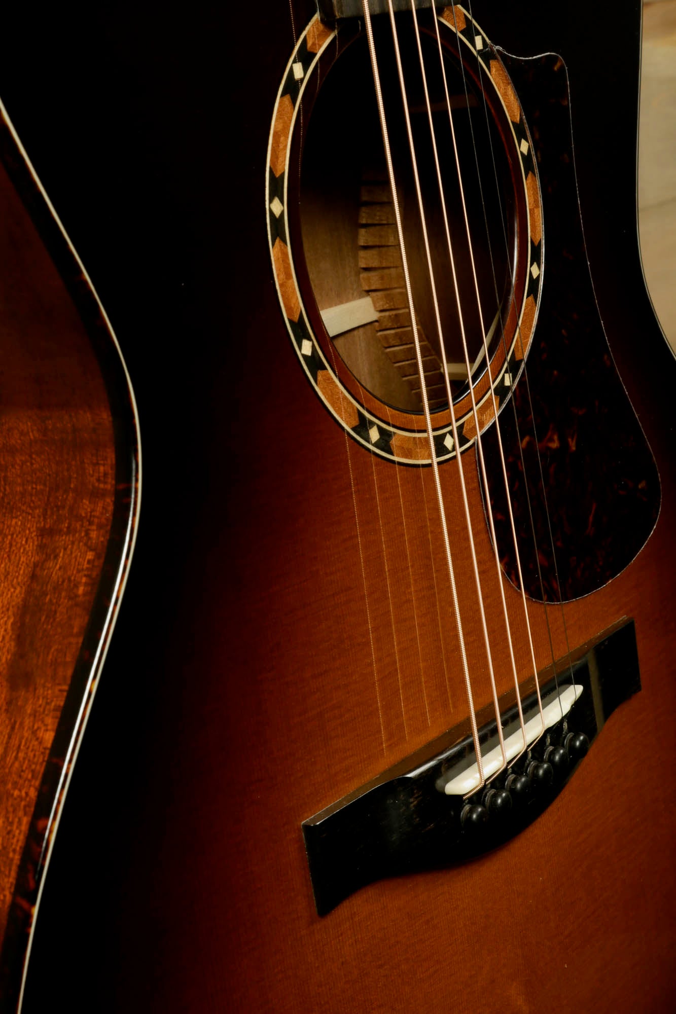 Eastman AC122-2CE-DLX-SB