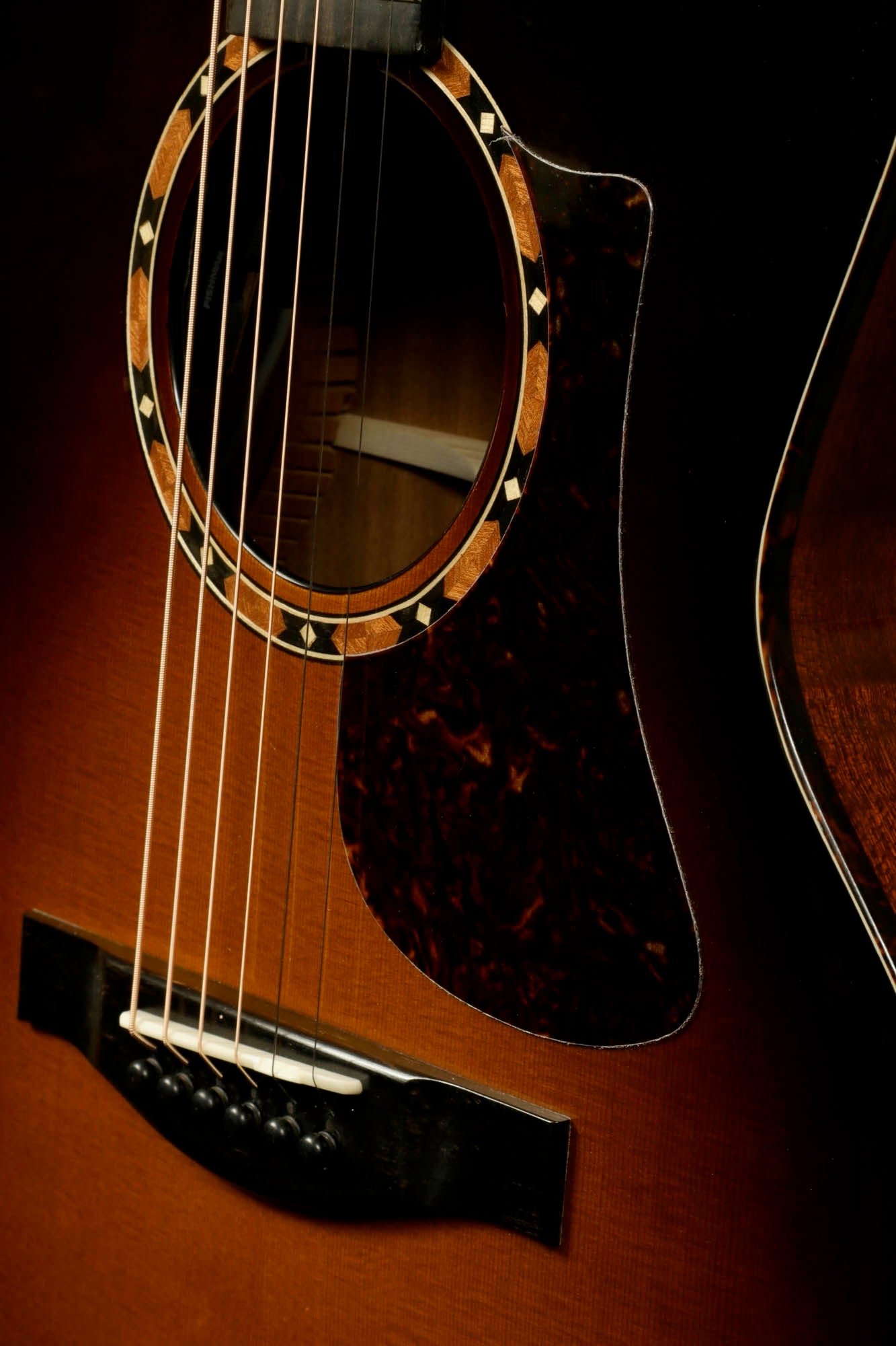 Eastman AC122-2CE-DLX-SB