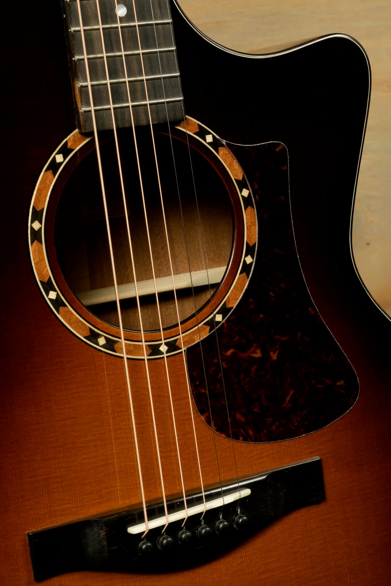 Eastman AC122-2CE-DLX-SB