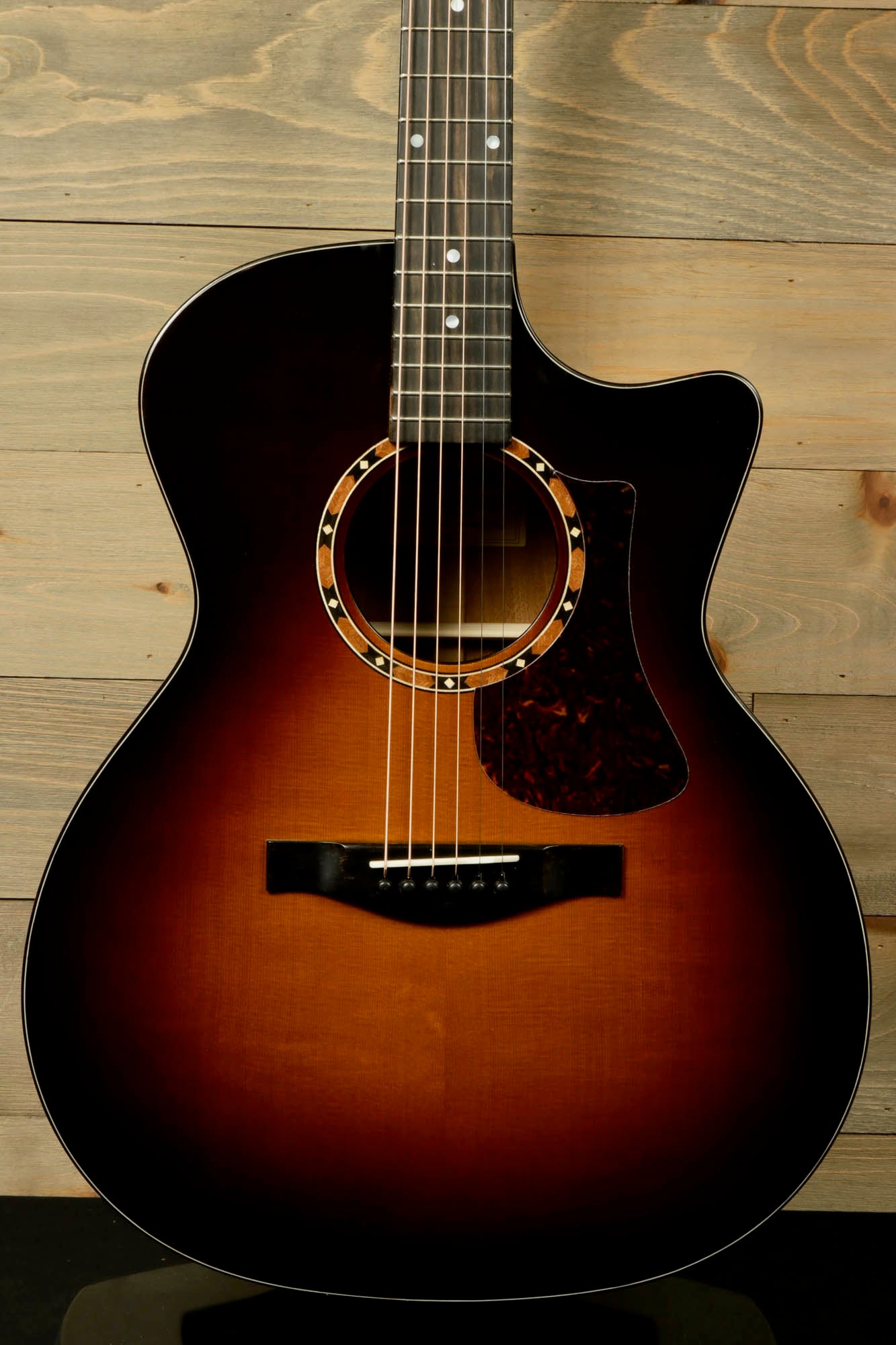 Eastman AC122-2CE-DLX-SB