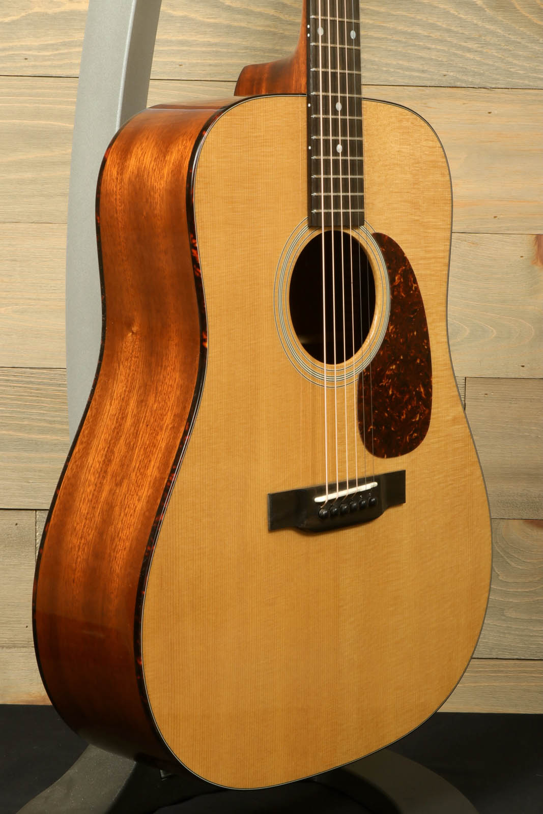 Eastman E1D-DLX