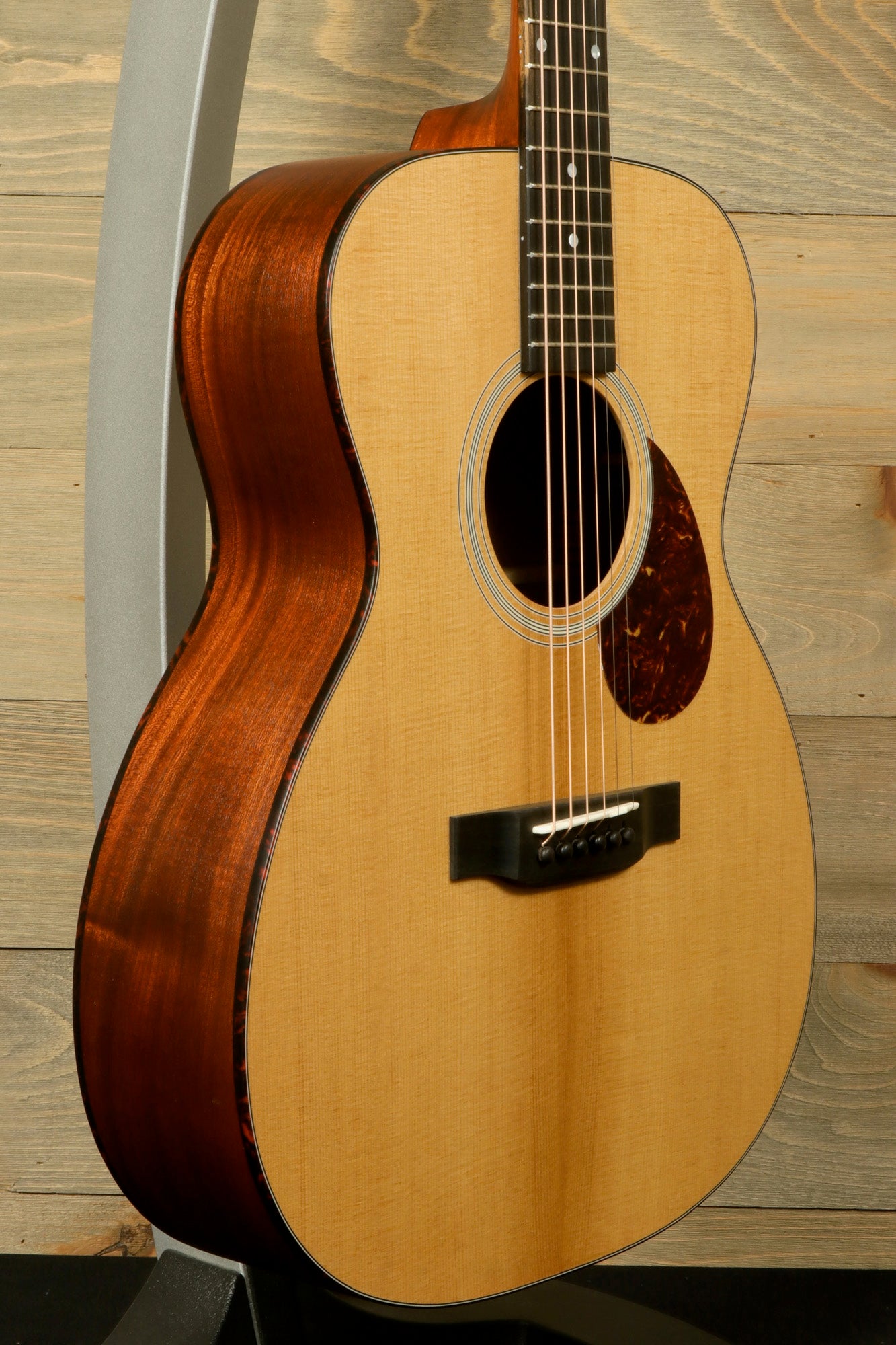 Eastman E1OM
