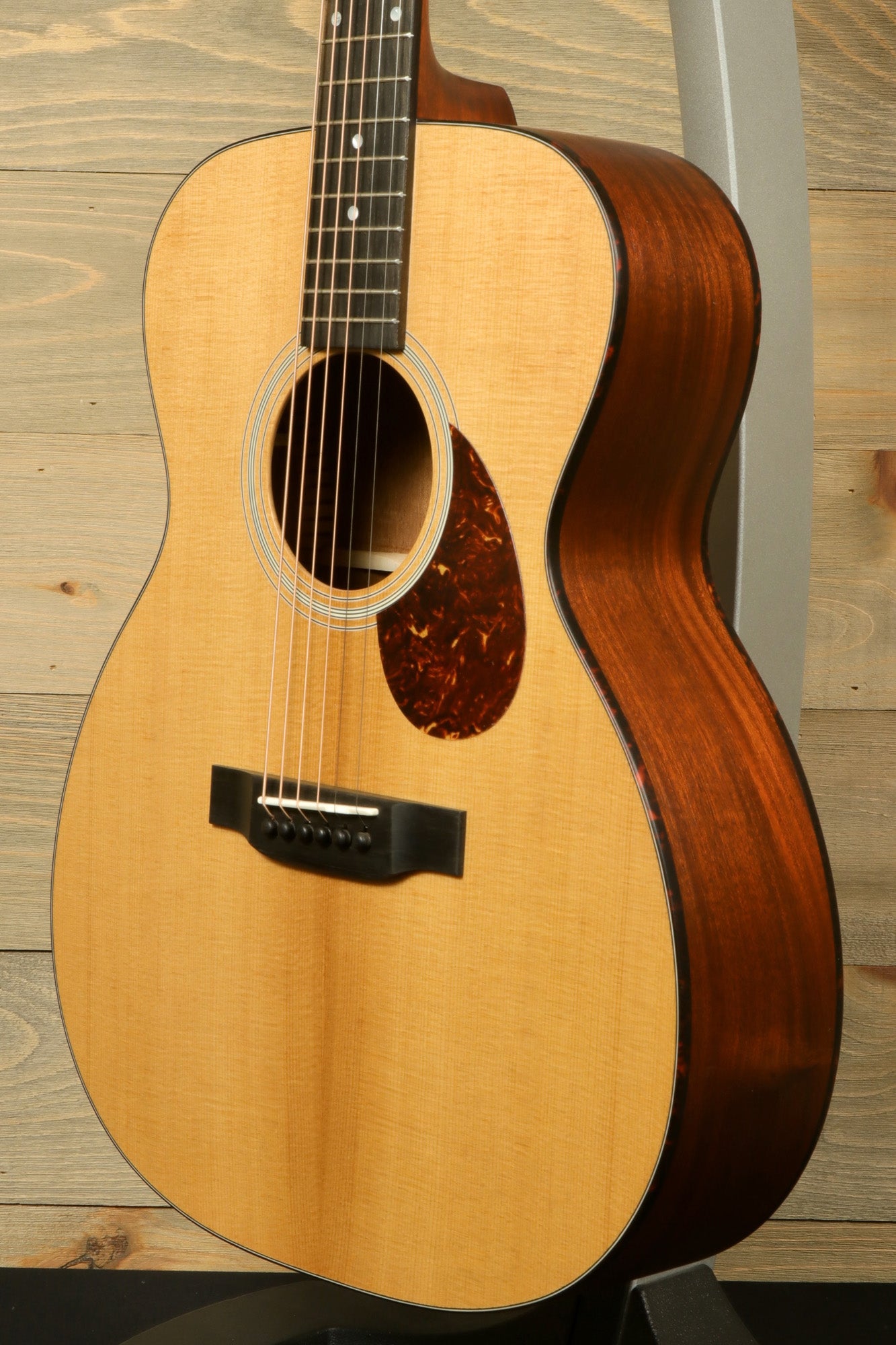 Eastman E1OM