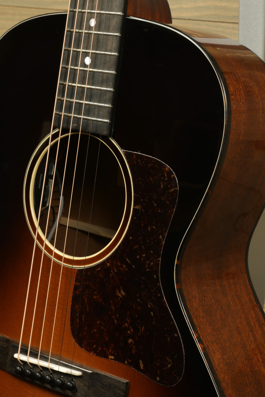 Eastman E1OOSS-DLX-SB Eastman