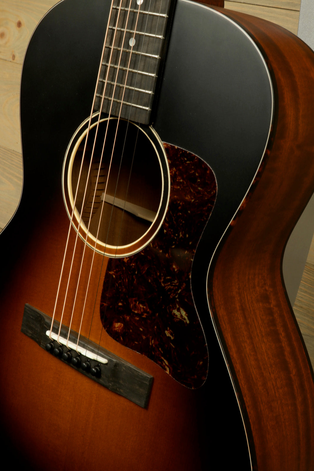 Eastman E1OOSS-SB Eastman