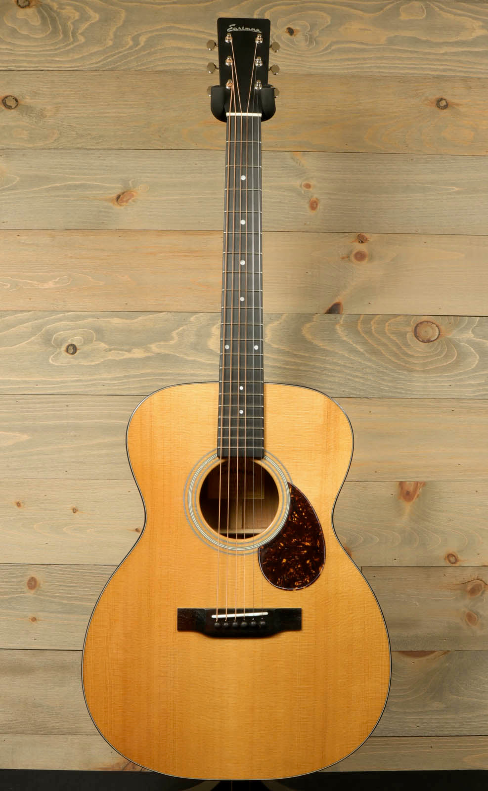 Eastman E6OM-TC