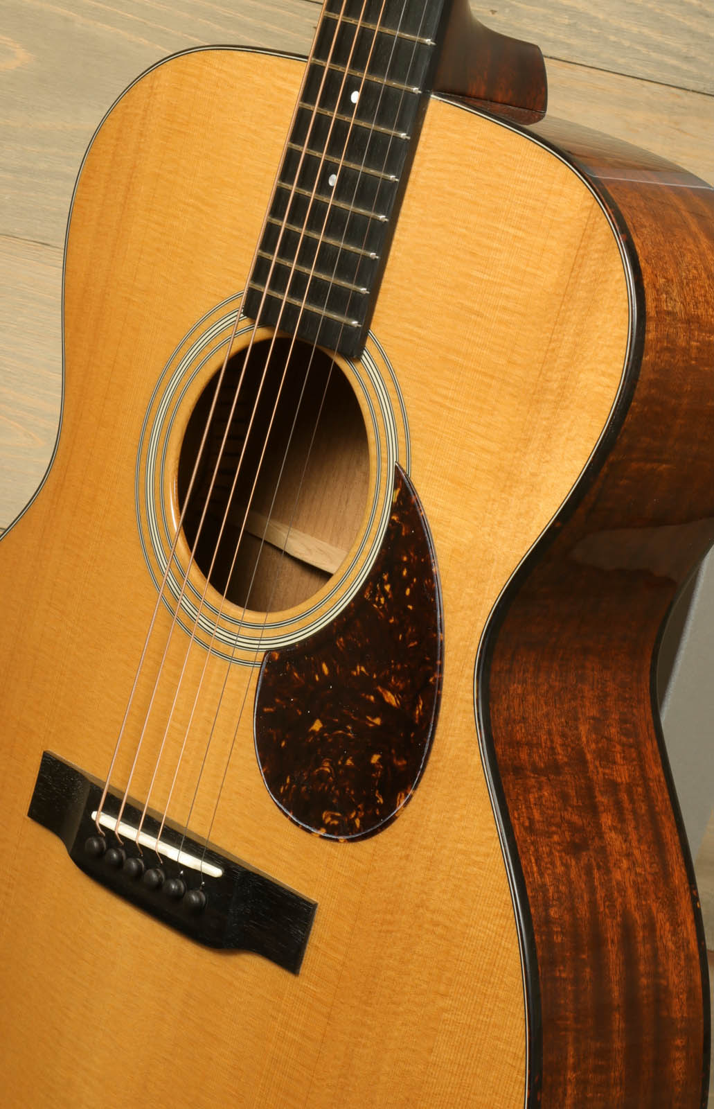 Eastman E6OM-TC