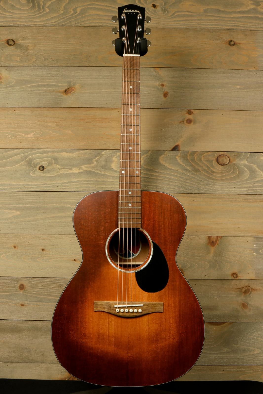 Eastman PCH1-OM-CLA Eastman