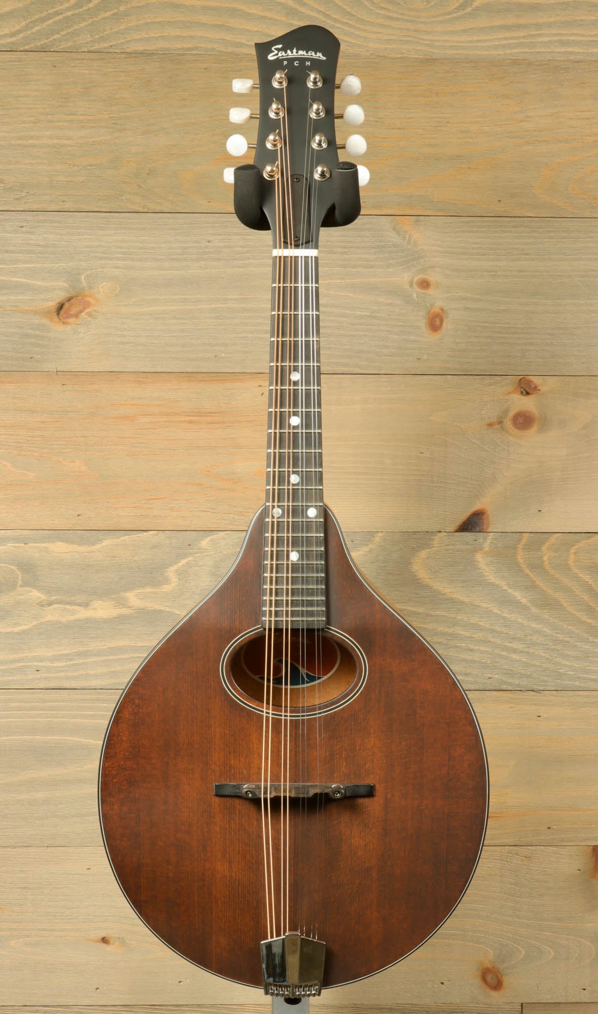 Eastman PCH-M104