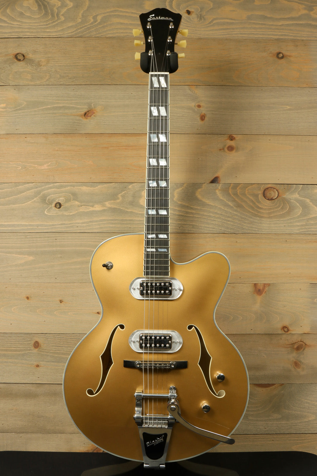 Eastman T58-GD with Eastman Gig Bag - DEMO Eastman