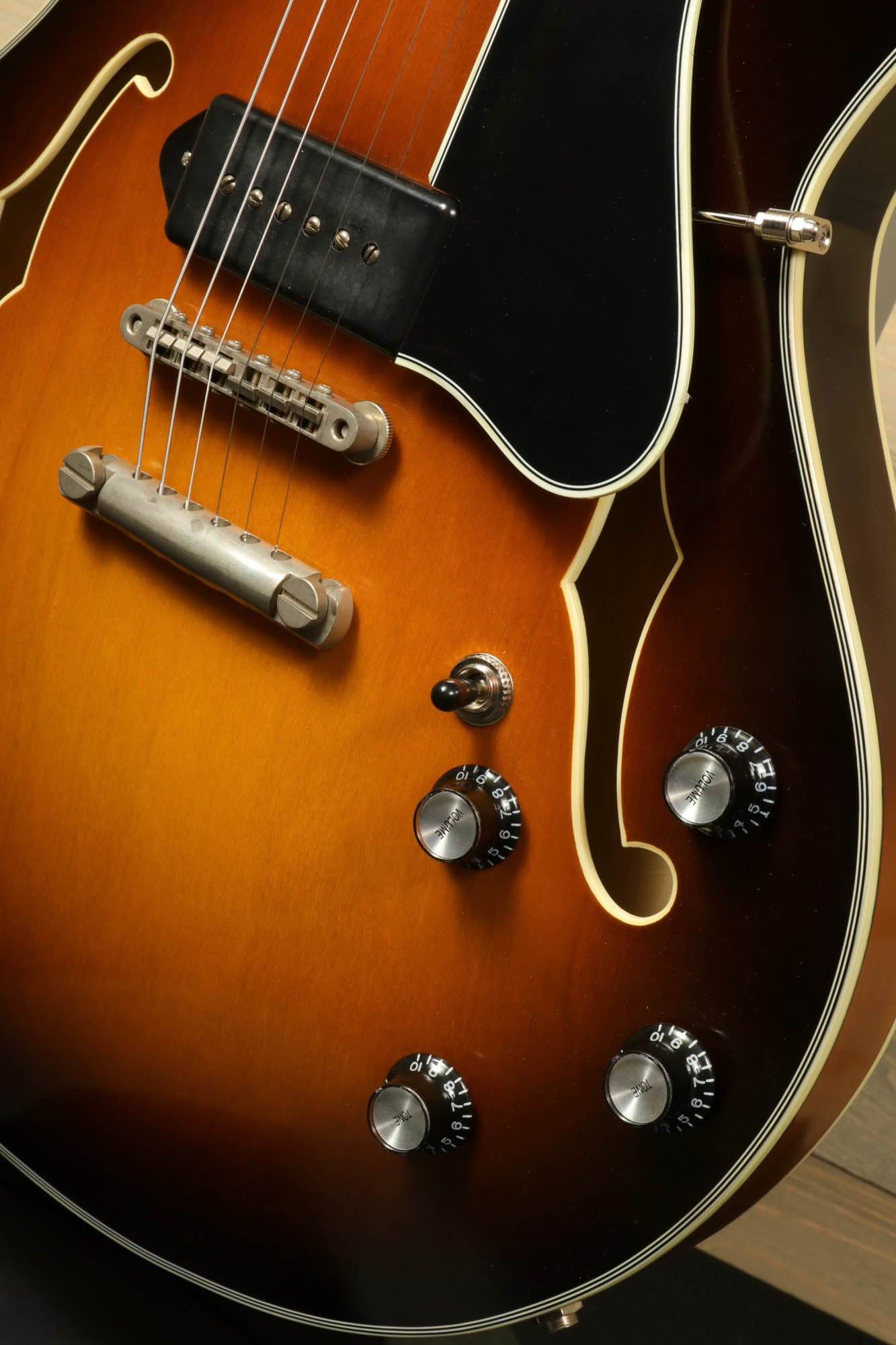 Vintage truetone guitar on sale