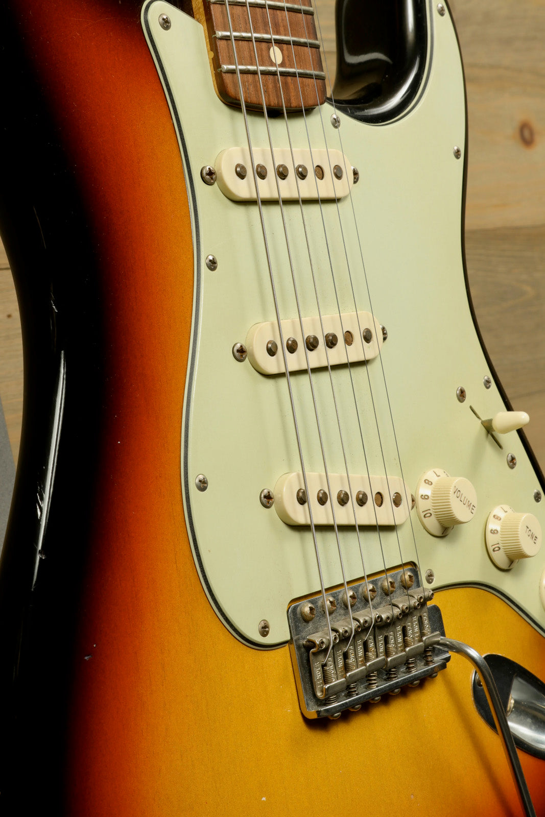 Fender Custom Shop Light Relic "'60s Stratocaster" and Original Hardshell Case (USED) Fender