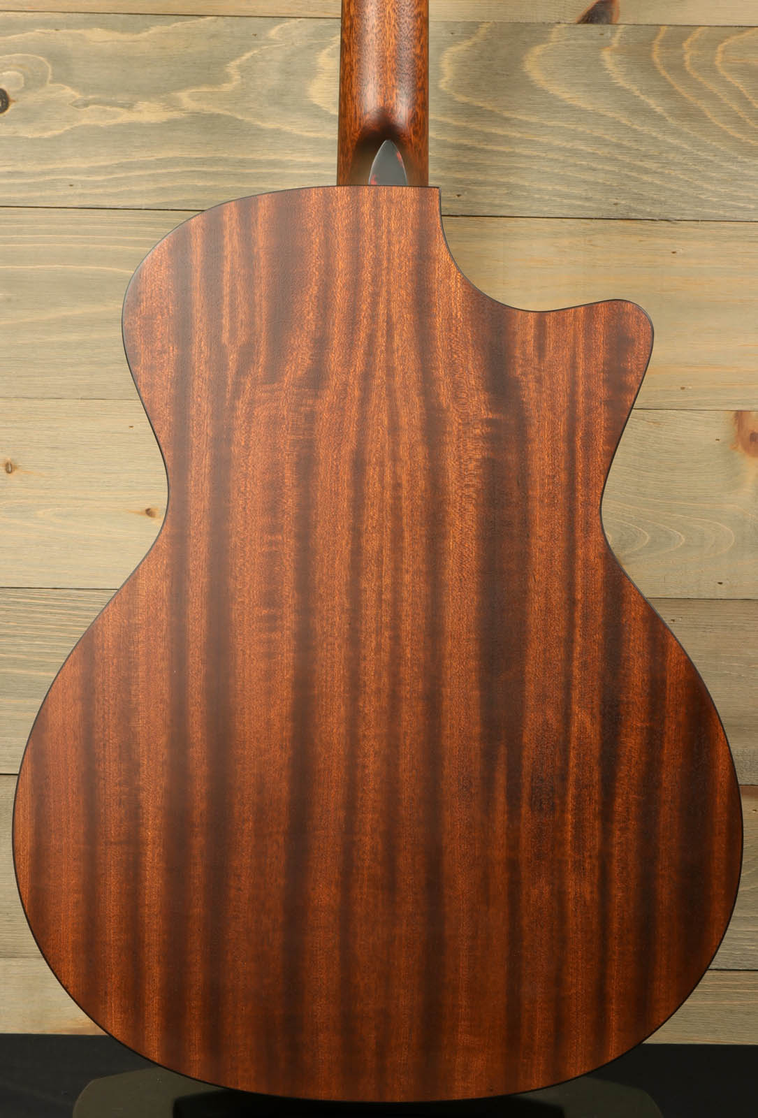 Eastman AC122L-1CE (DEMO) Eastman