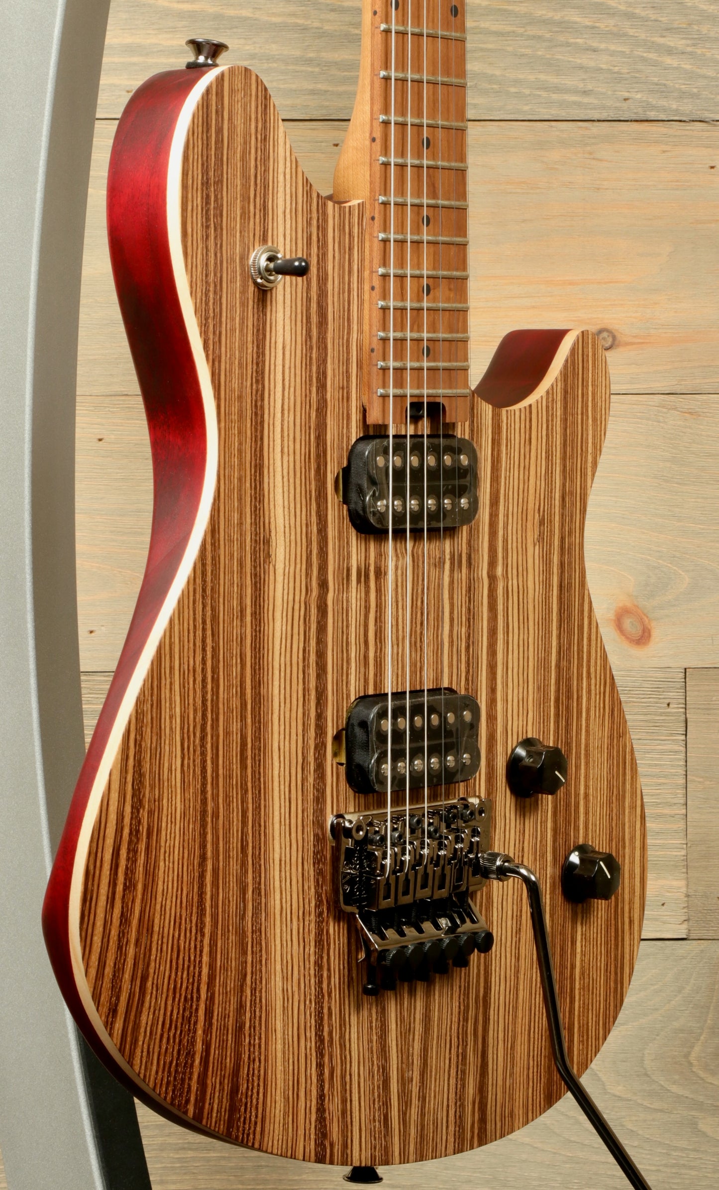 EVH Wolfgang Standard Exotic, Baked MFB Zebrawood Natural