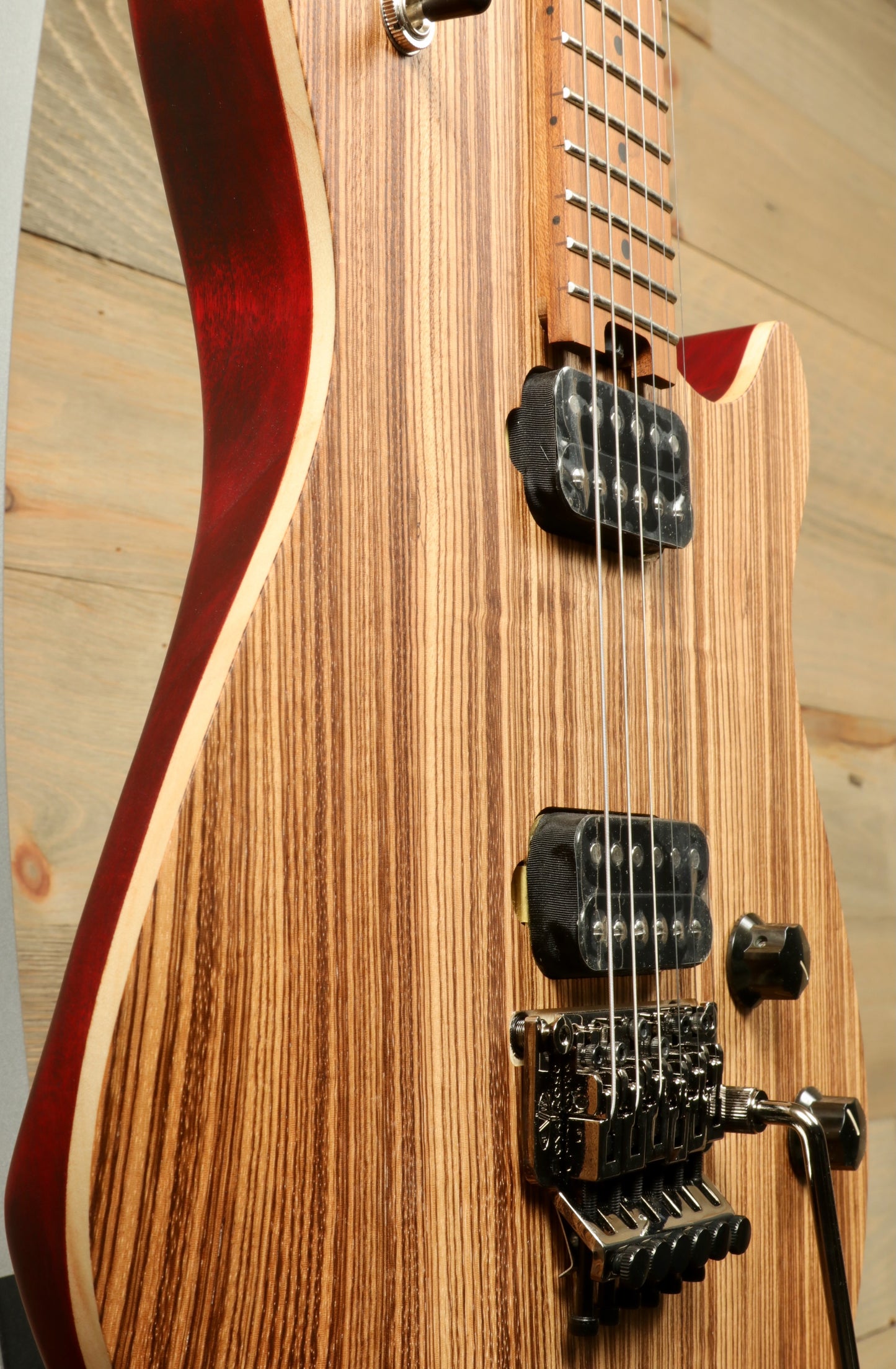 EVH Wolfgang Standard Exotic, Baked MFB Zebrawood Natural