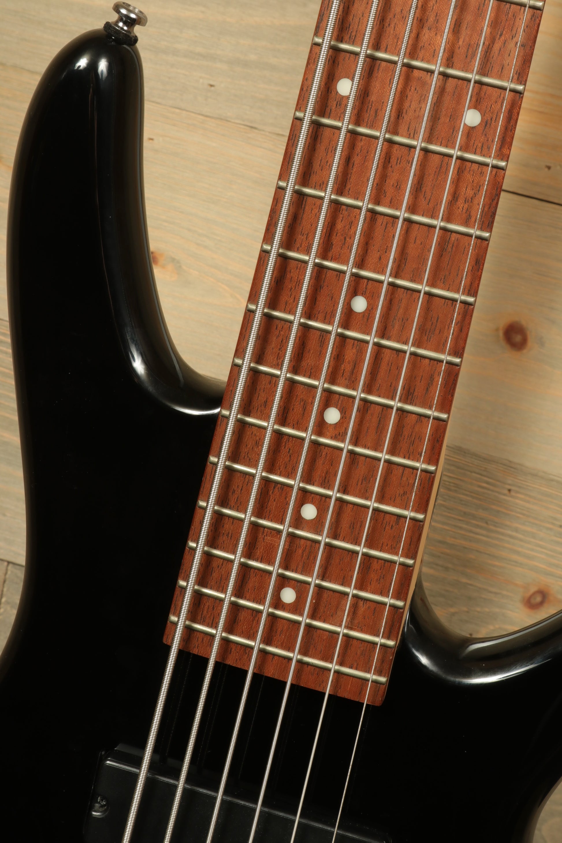 ibanez gsr206 bass