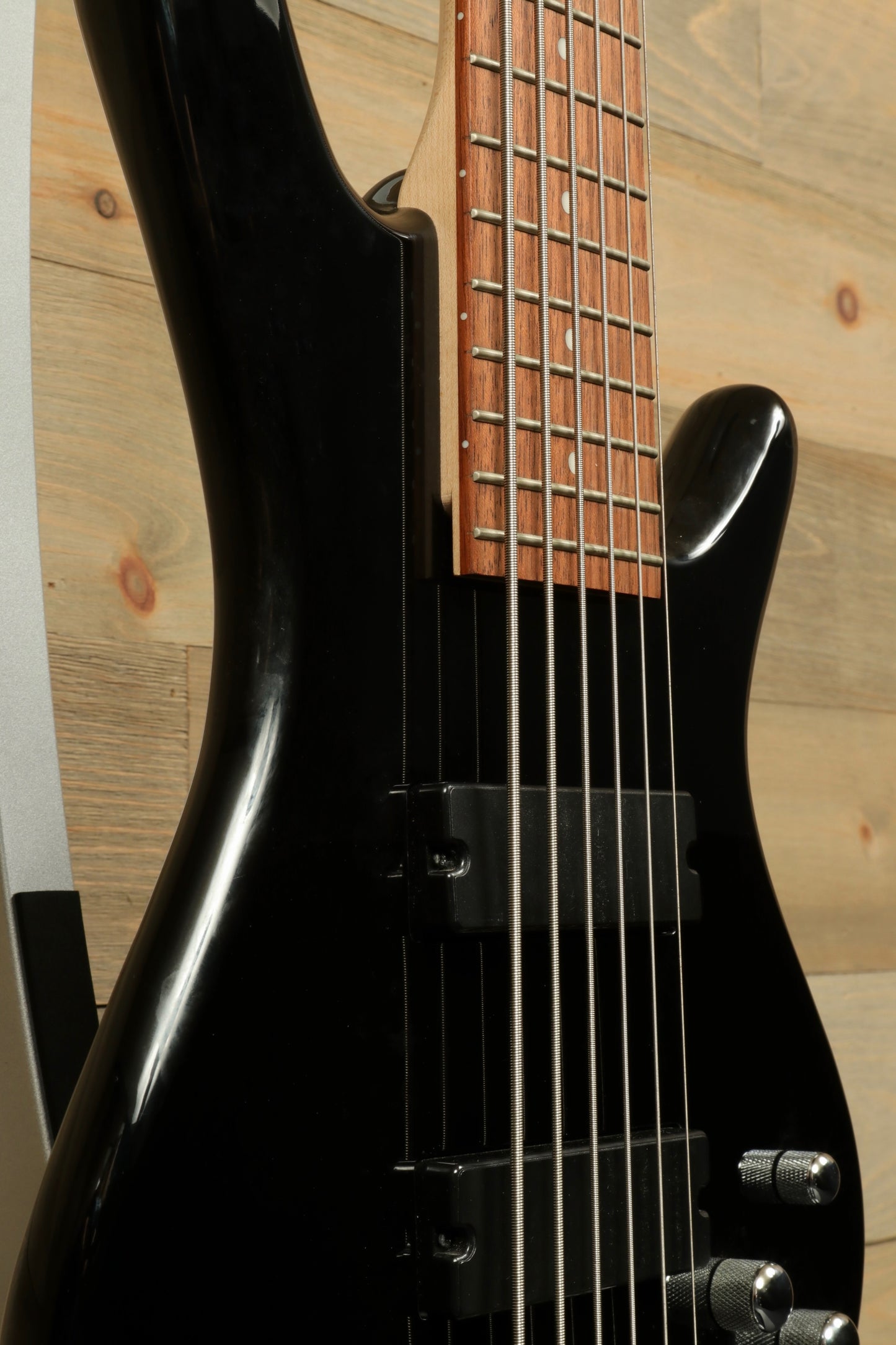 ibanez gsr206 bass