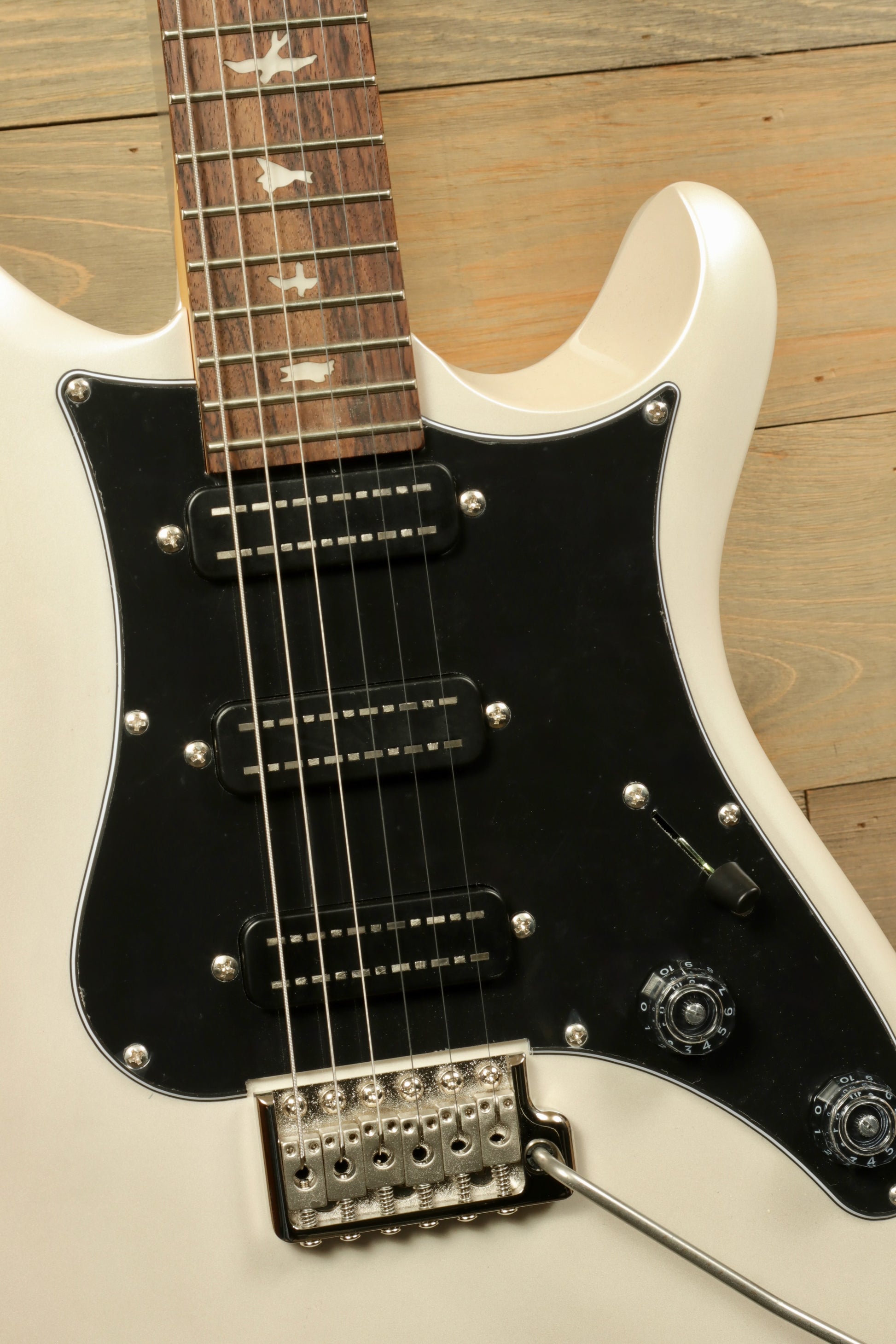 PRS SE NF3 - White Pearl PRS