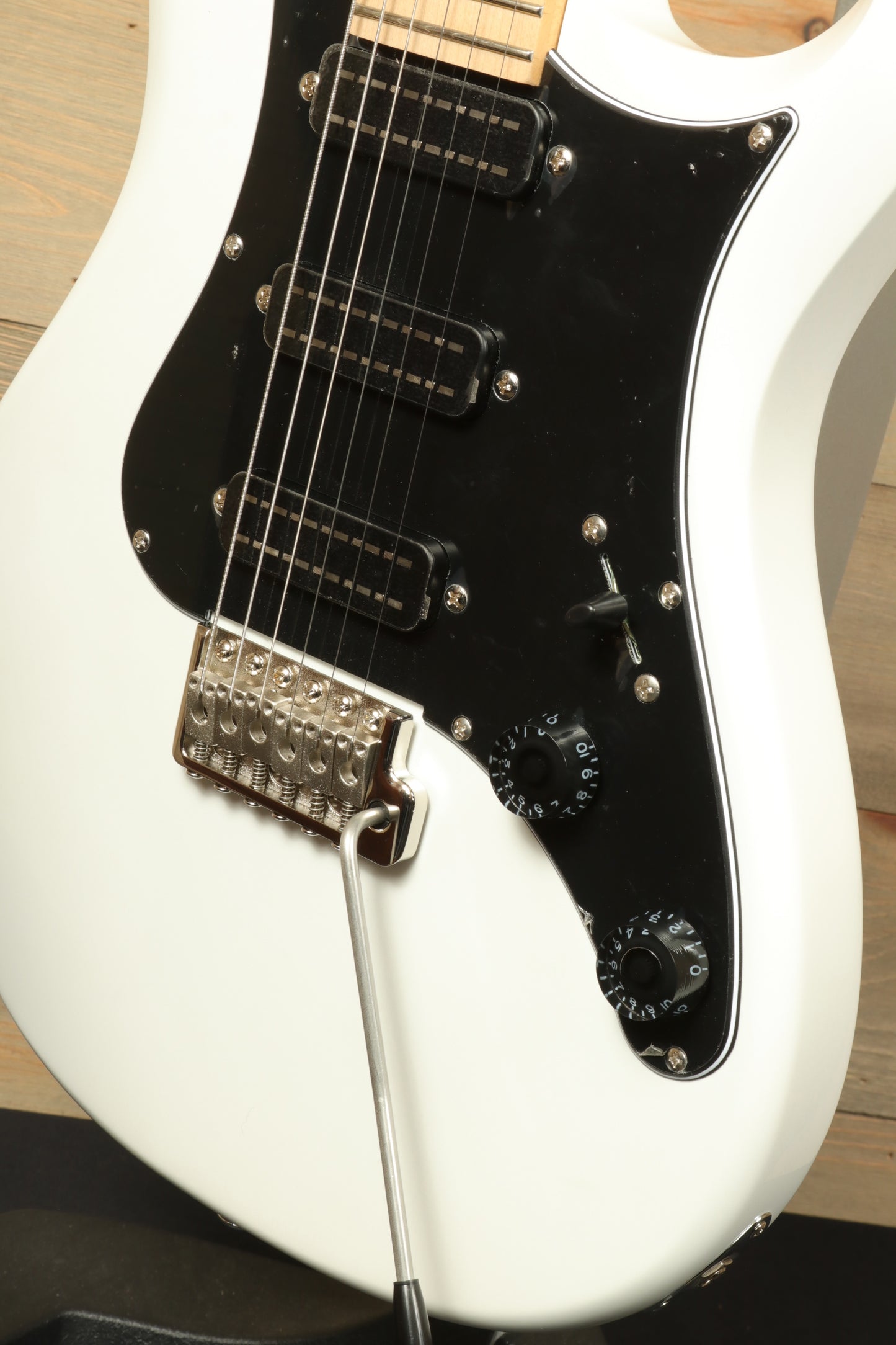 Paul Reed Smith SE NF3 Pearl White/Maple Fretboard