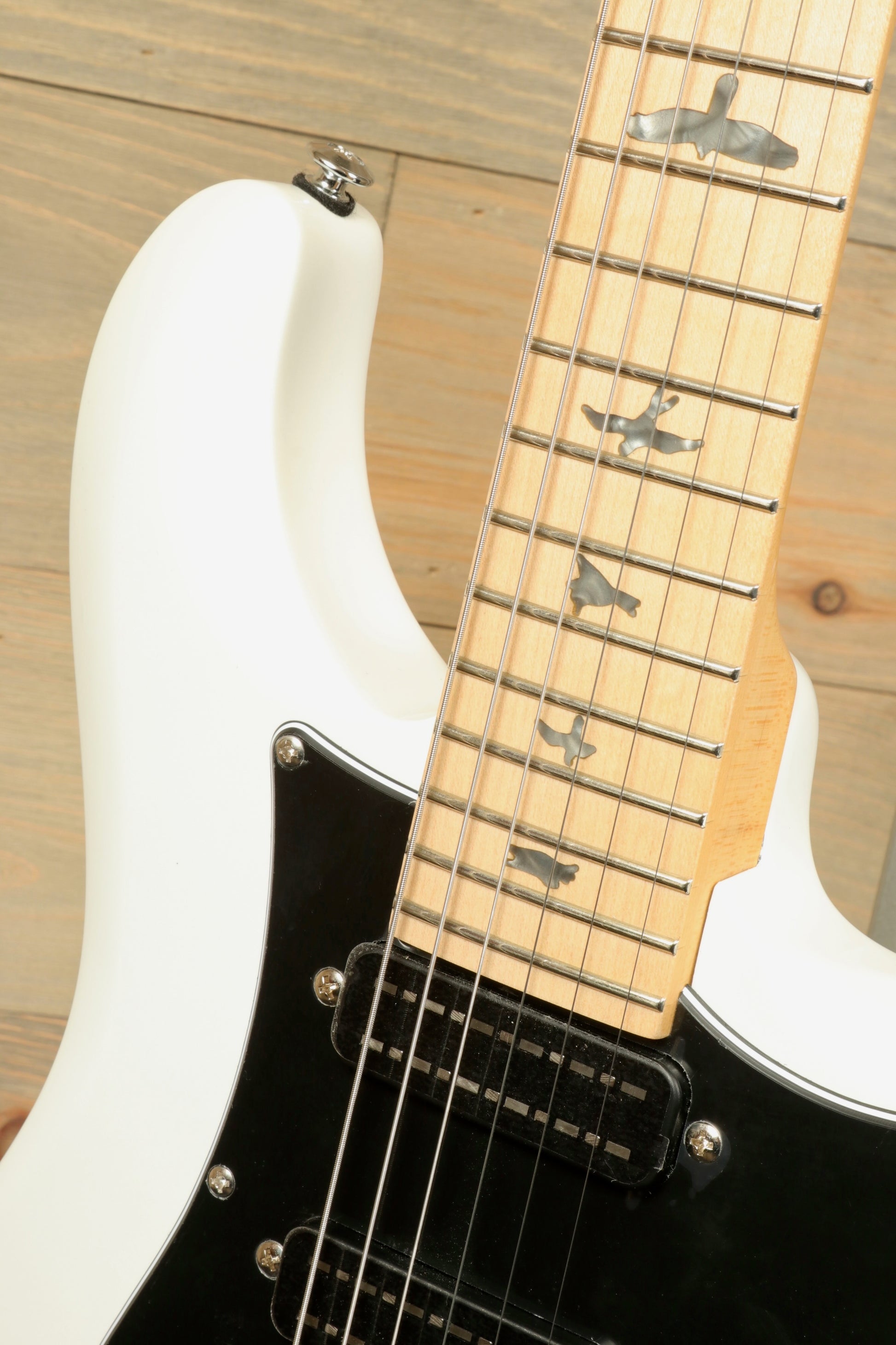 Paul Reed Smith SE NF3 Pearl White/Maple Fretboard