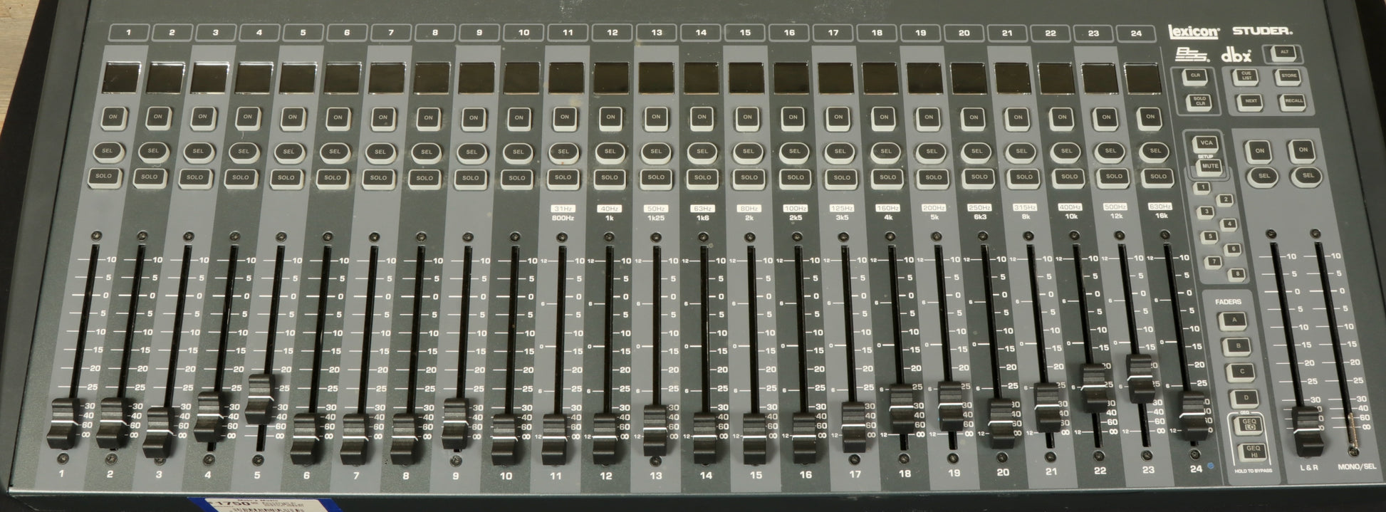 Soundcraft Si Impact Mixer 32 Channel (USED)