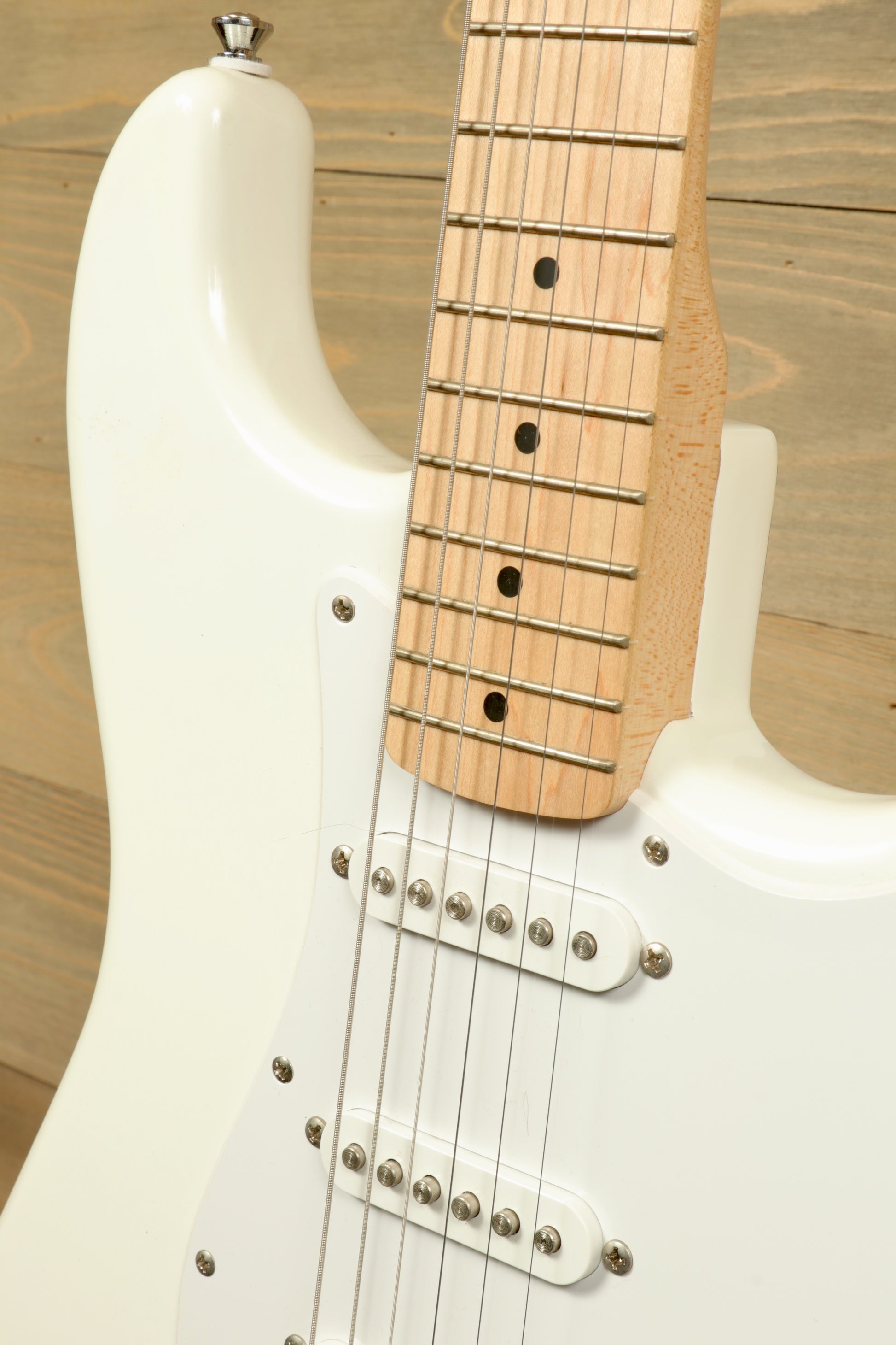 Squier Sonic Stratocaster Hard Tail with Gig Bag - USED Squier