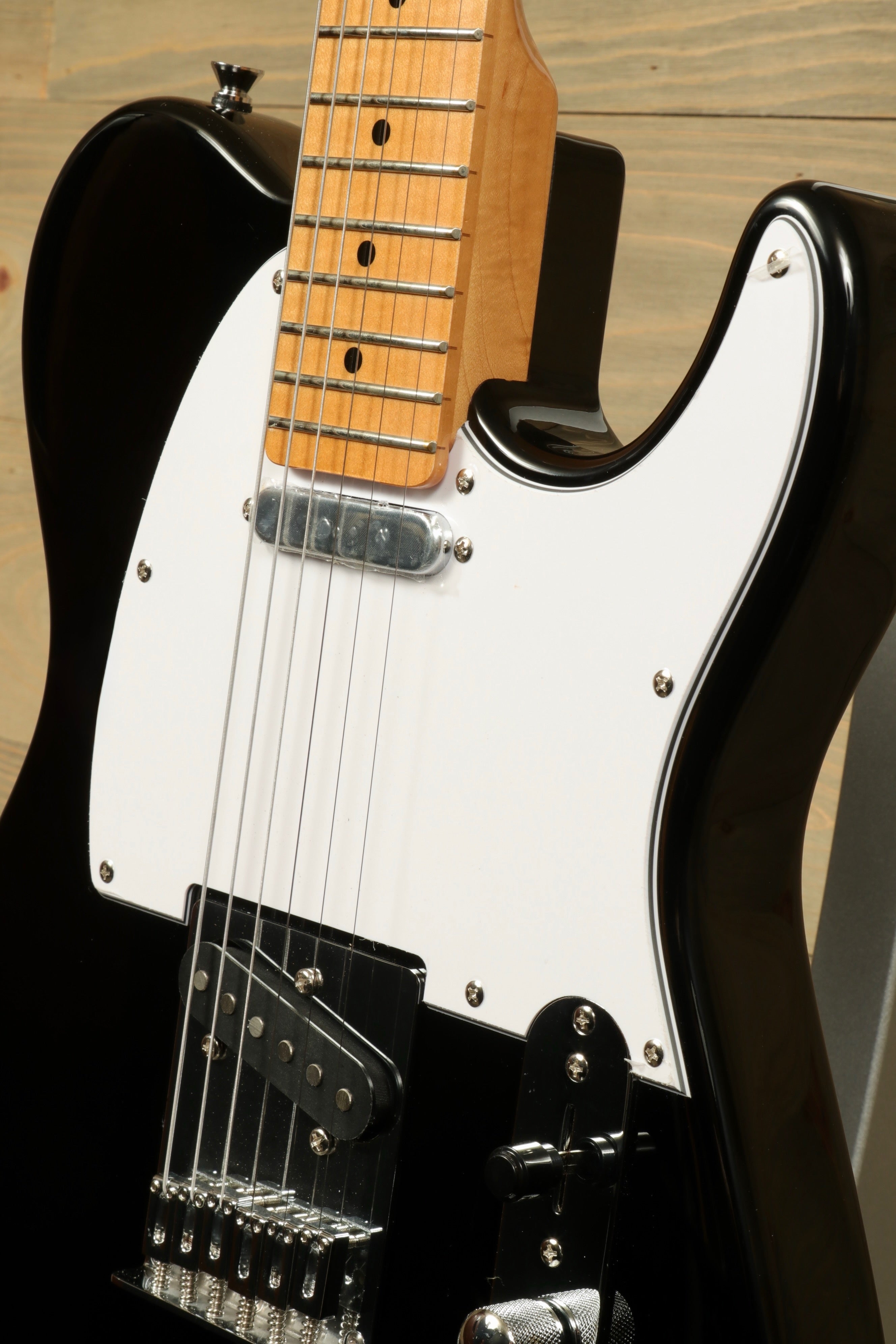 Tagima TW 55-BK-LF/WH – Mojo's Music