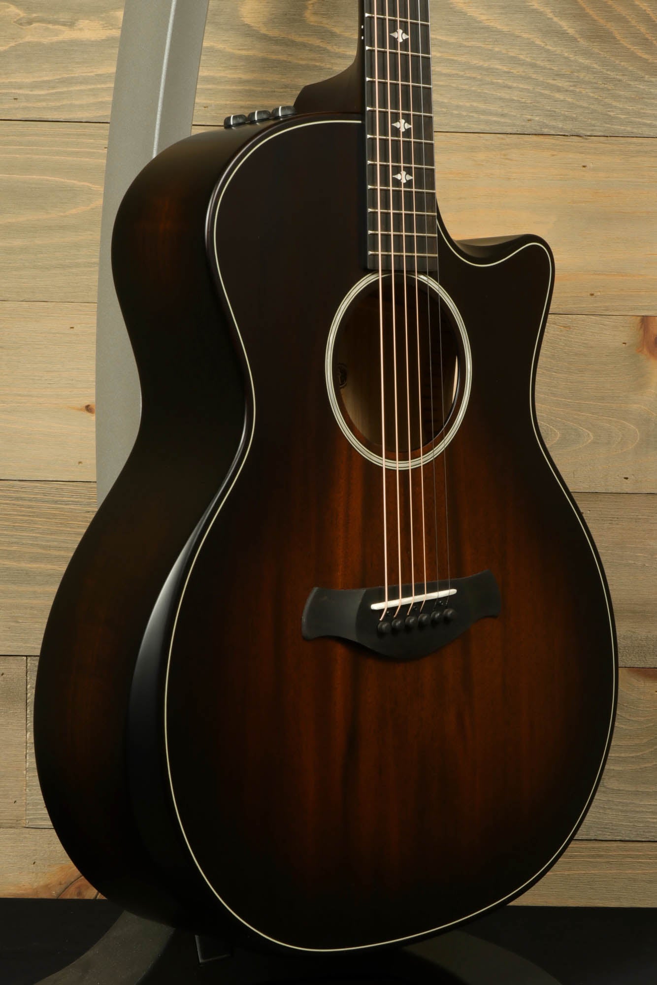 Taylor Builder's Edition 324ce Guitar – Mojo's Music