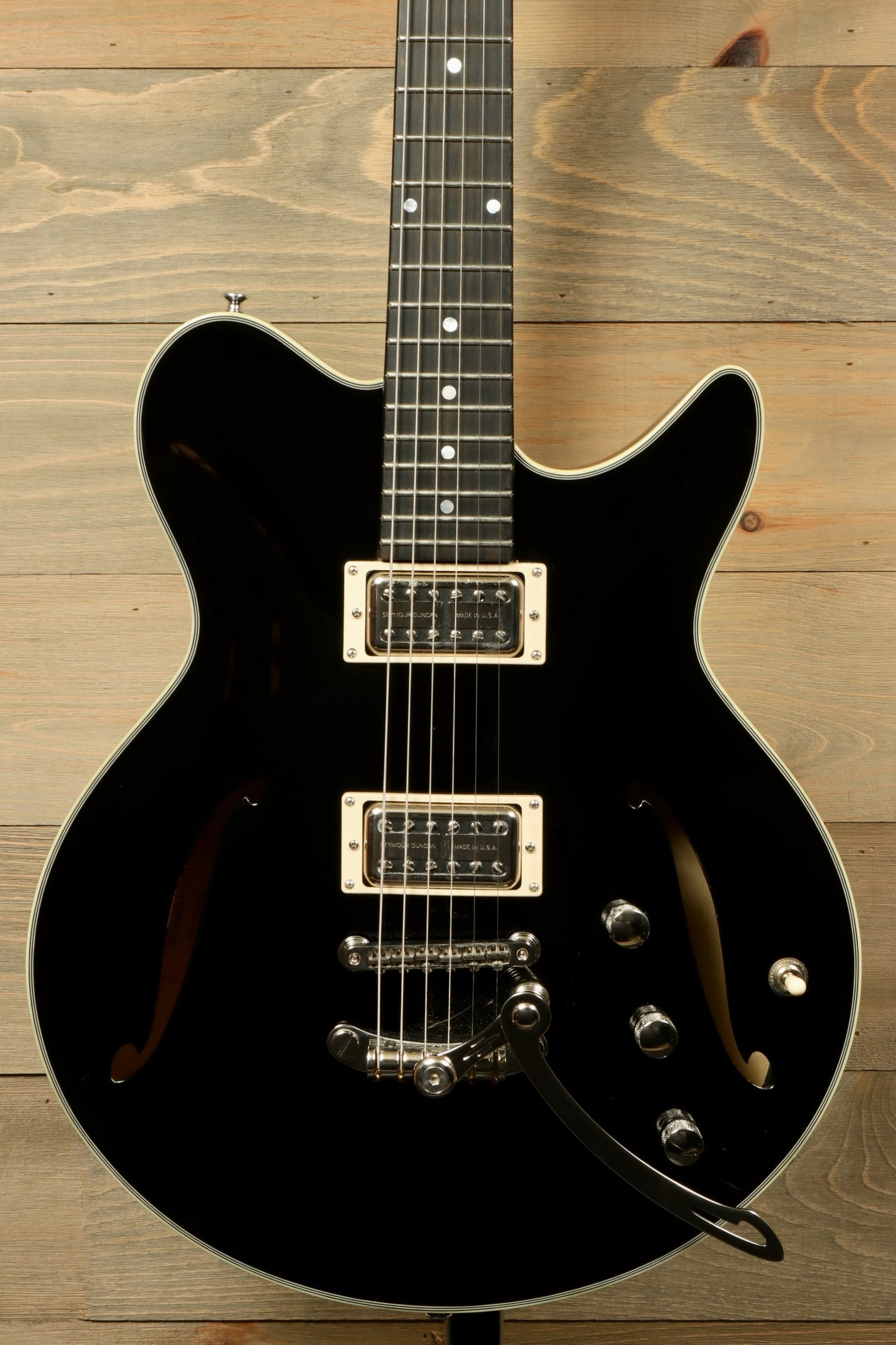 Eastman Romeo NYC with Hardshell Case - USED Eastman