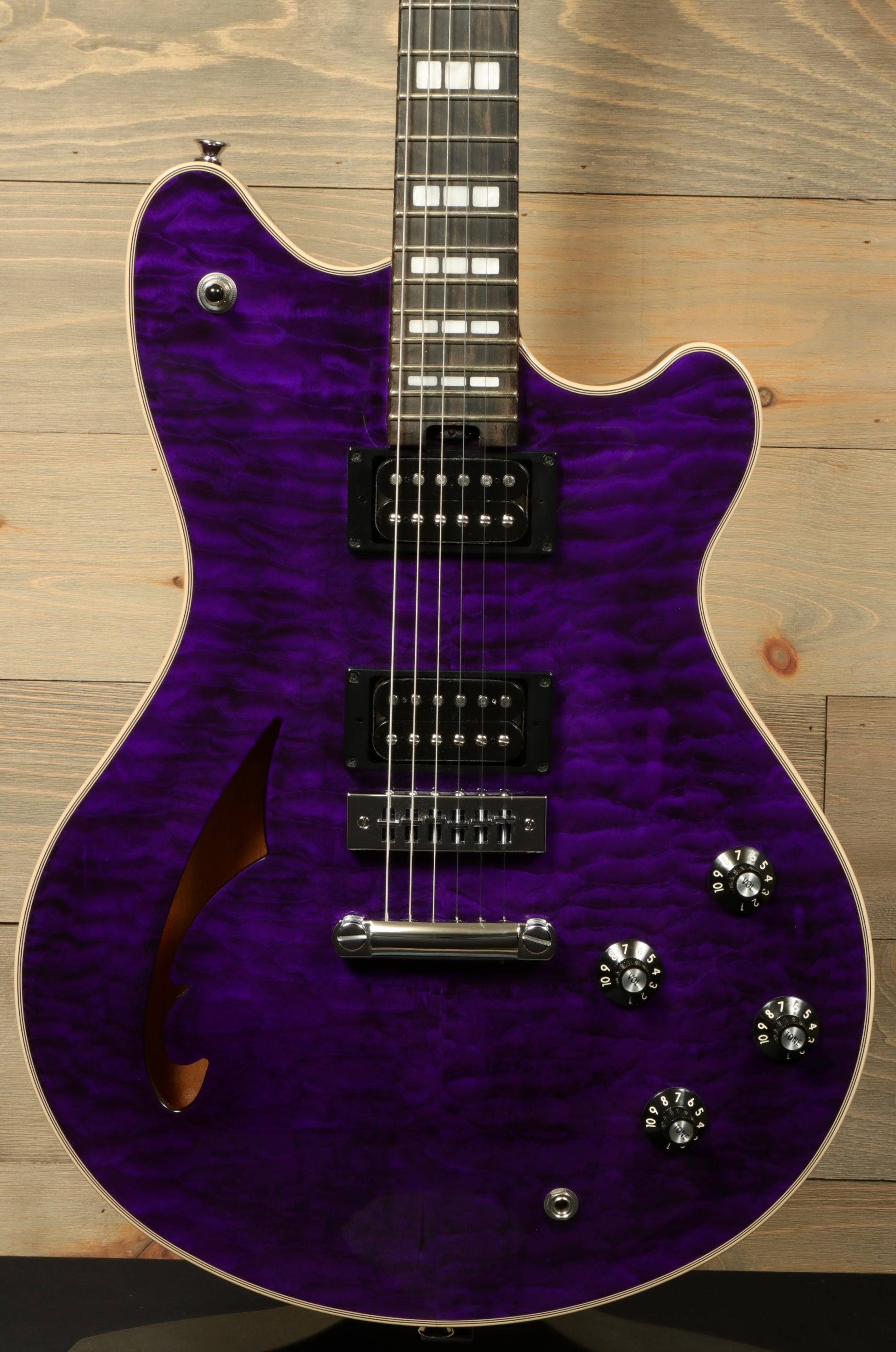 EVH SA126 Special QM, Trans Purple w/ Case