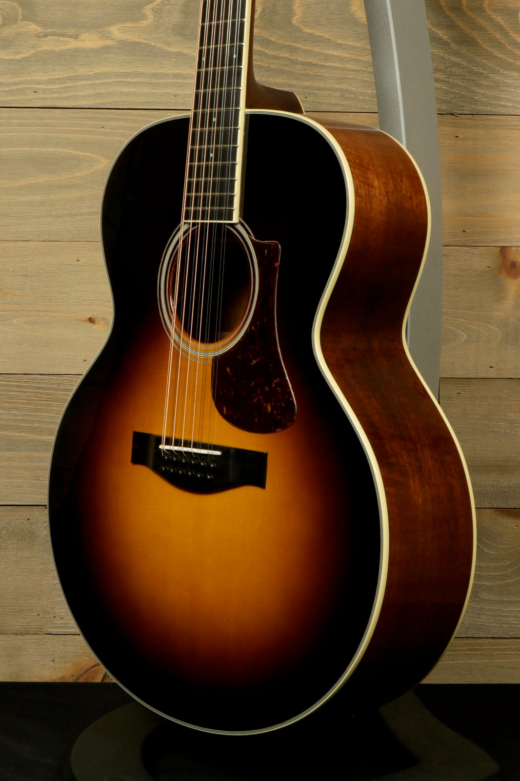Eastman AC330E-12-SB 12-string acoustic guitar with a beautiful sunburst finish and classic design
