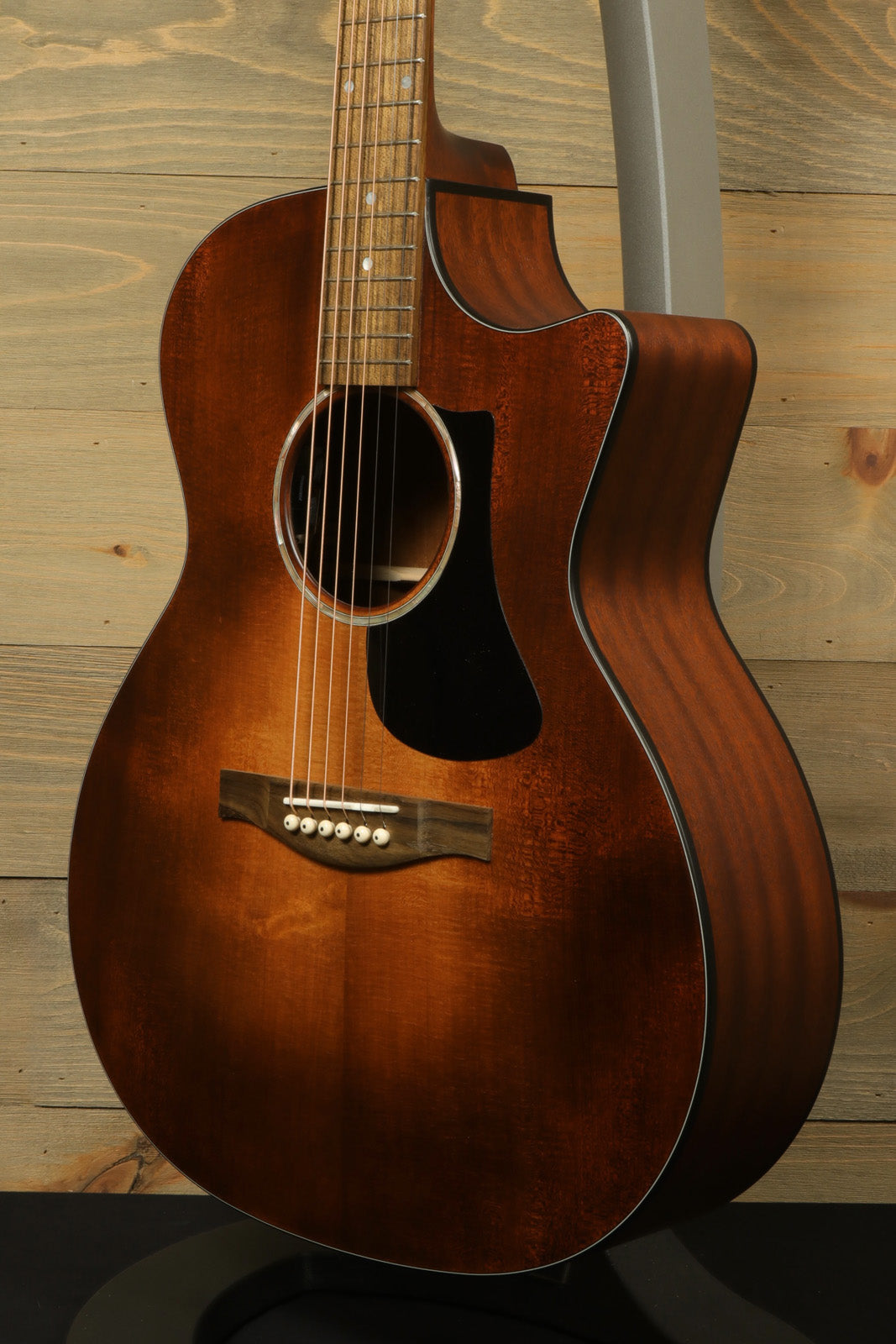 Eastman PCH1-GACE-CLA Acoustic Electric Guitar with a Stunning Sunburst Finish and Comfortable Design