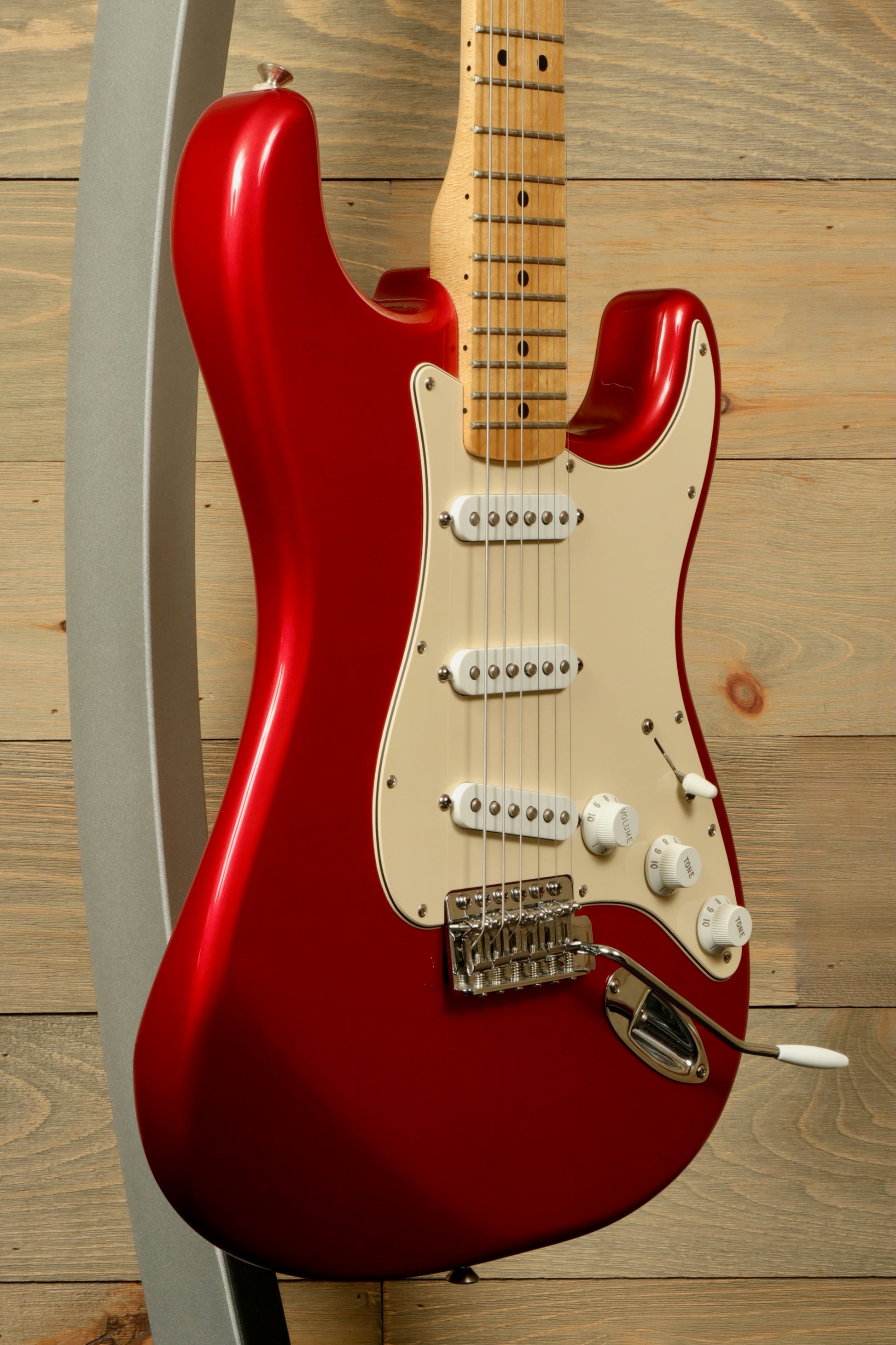 2006 Fender Standard Stratocaster with Hardshell Case USED in Red with Maple Neck and Traditional Design
