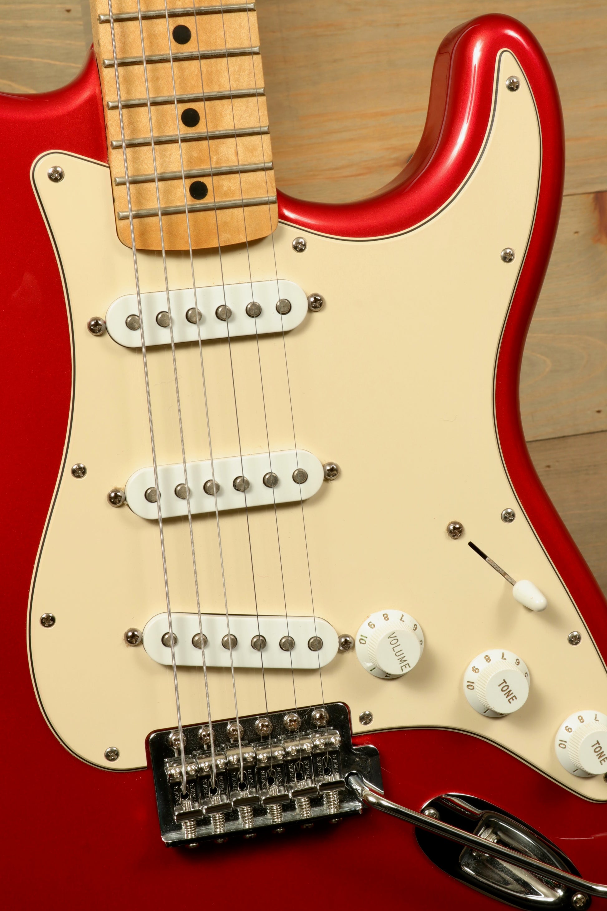 2006 Fender Standard Stratocaster with Hardshell Case USED featuring a red finish and three single-coil pickups