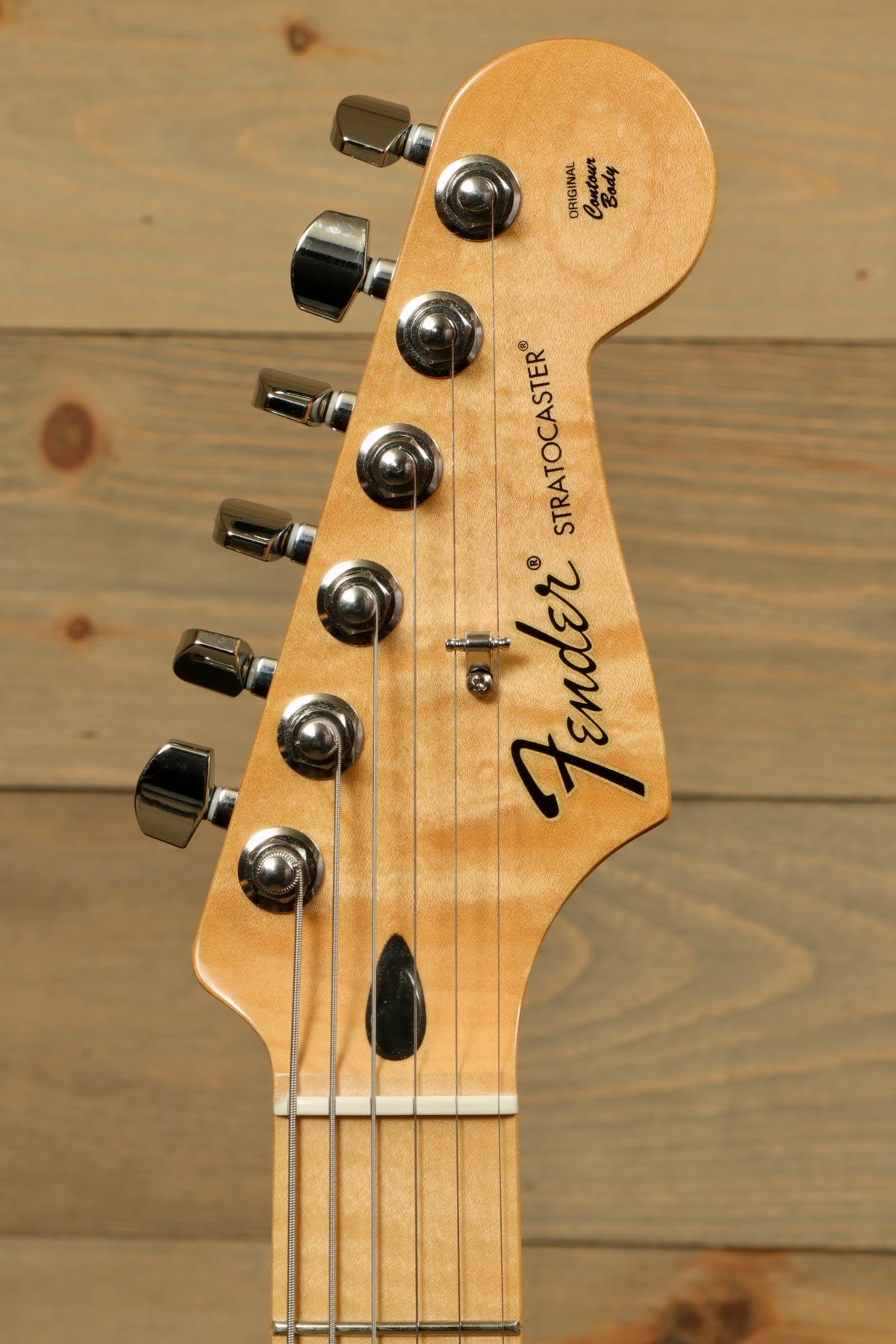 Fender Standard Stratocaster Satin Arizona Sun, headstock view with tuning pegs