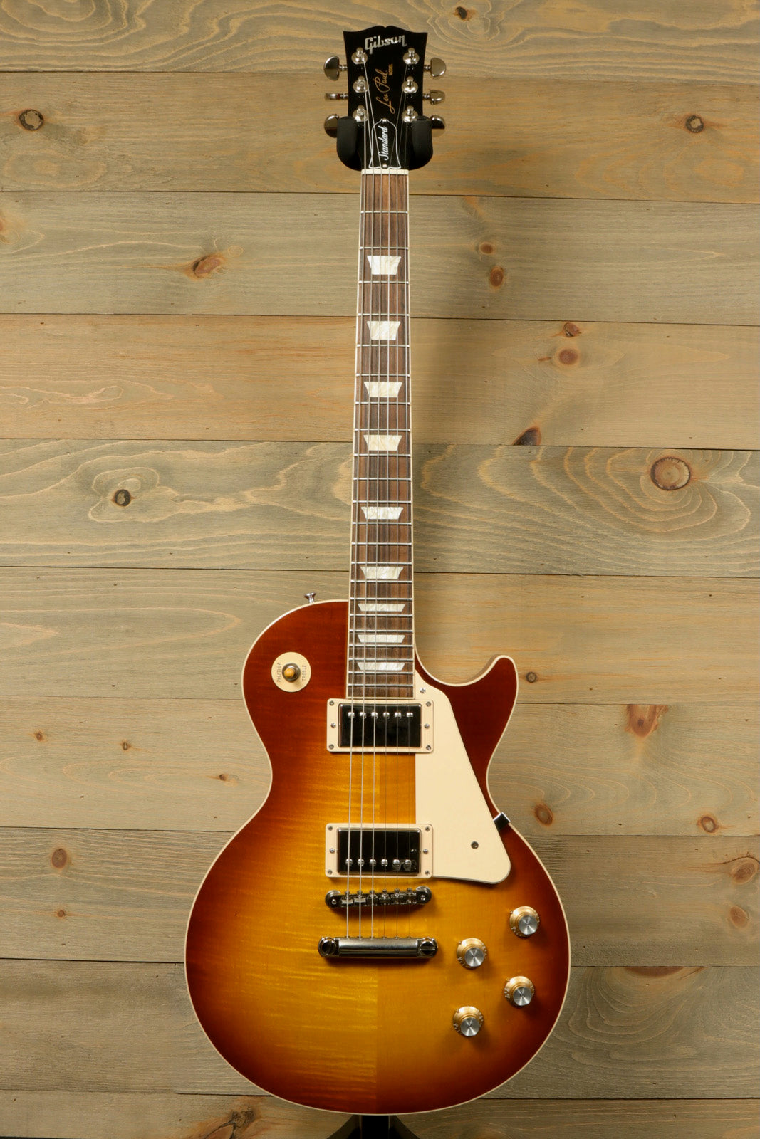 Gibson 2019 Les Paul Standard '60s Iced Tea, front view showcasing the sunburst finish