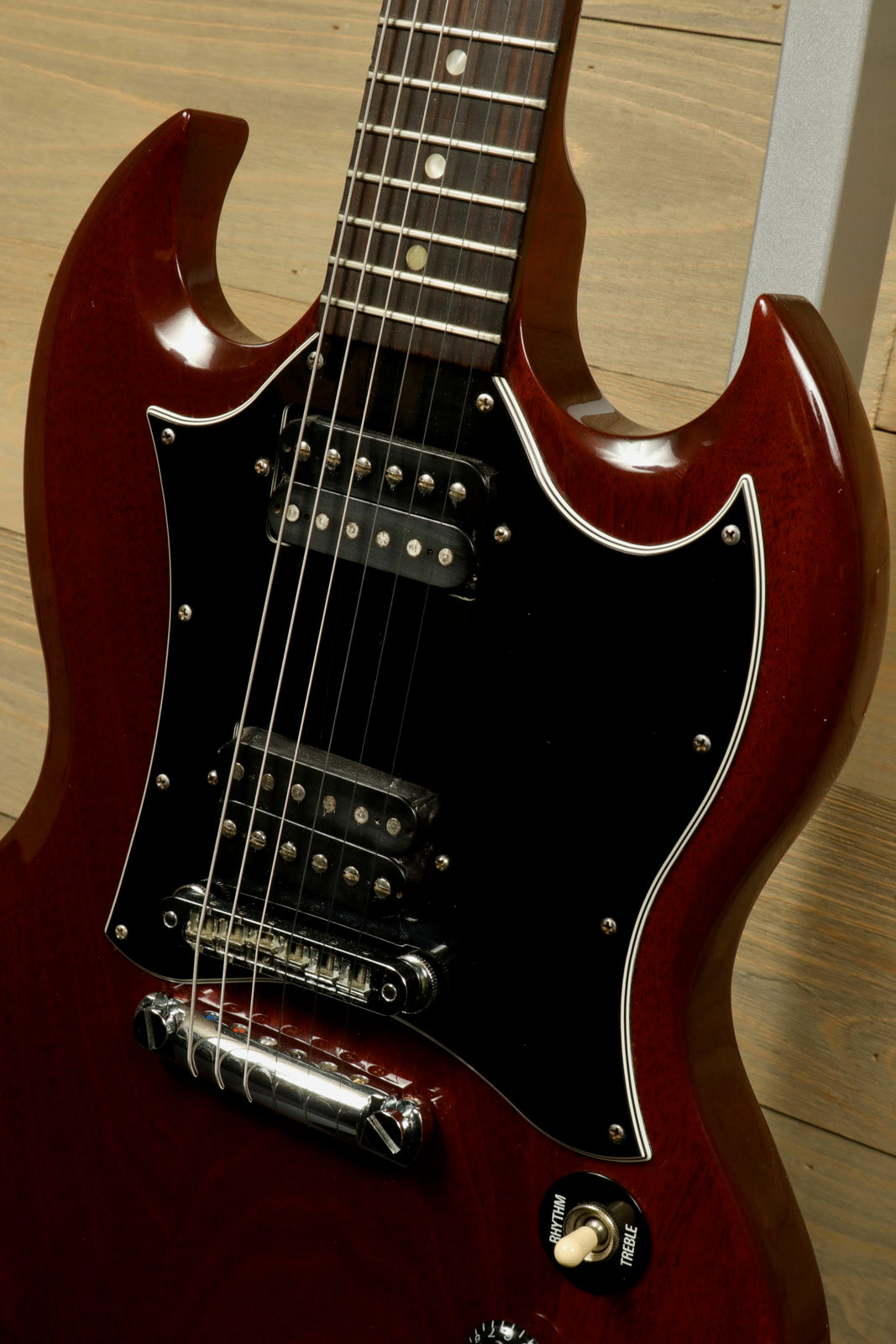Gibson SG Special vintage cherry, front view showcasing dual pickups and black pickguard