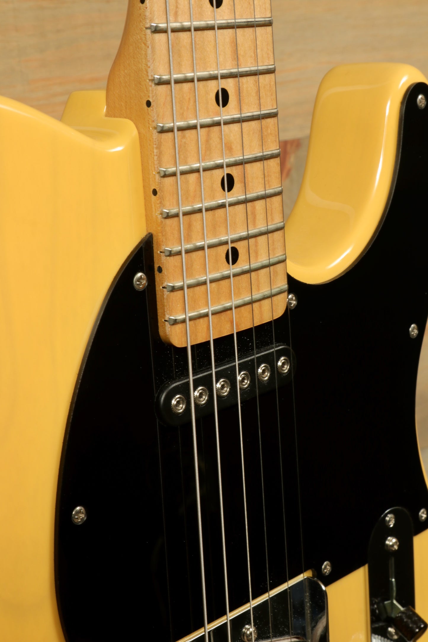 G&L 2016 ASAT Classic in blonde finish with black pickguard and maple neck, front view