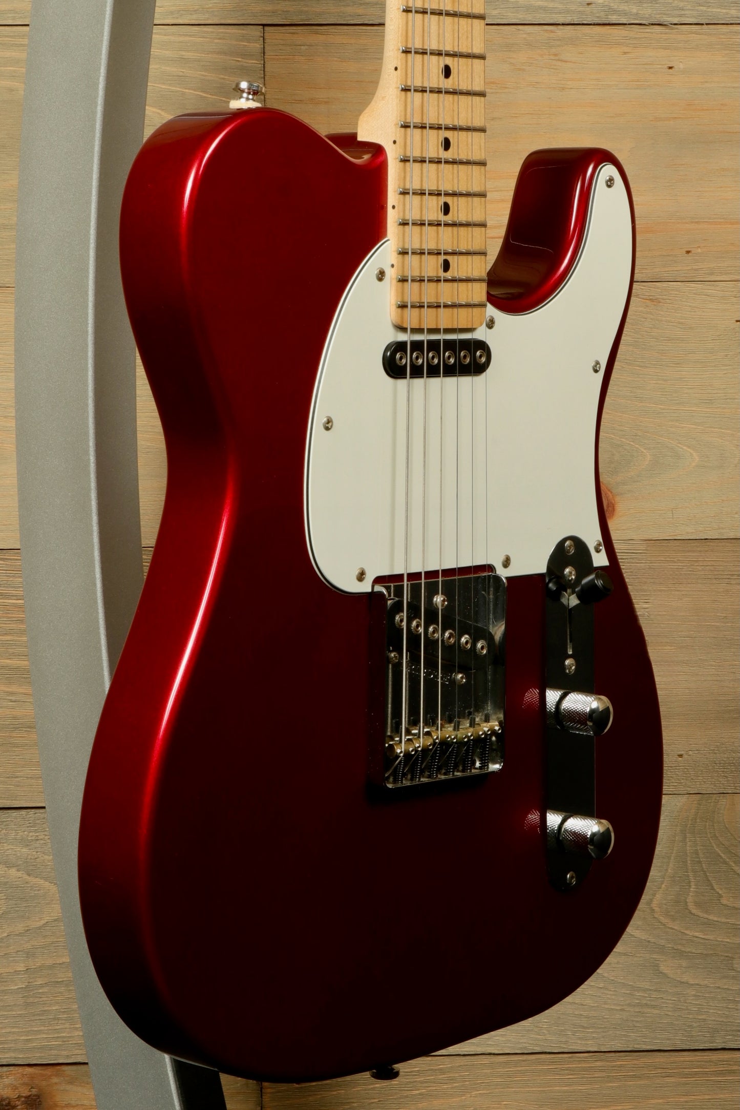 G&L Tribute ASAT Classic in red finish with G&L Gig Bag, perfect for aspiring musicians.