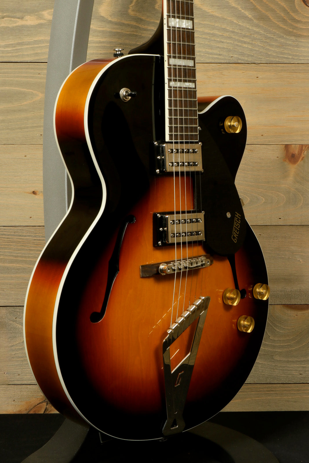 Gretsch G2420ABB with Hardshell Case (USED) featuring a stunning sunburst finish and classic hollow body design