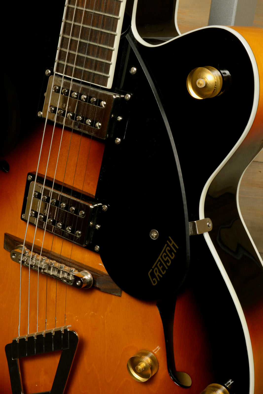 Gretsch G2420ABB with Hardshell Case (USED) featuring a stylish design and quality craftsmanship