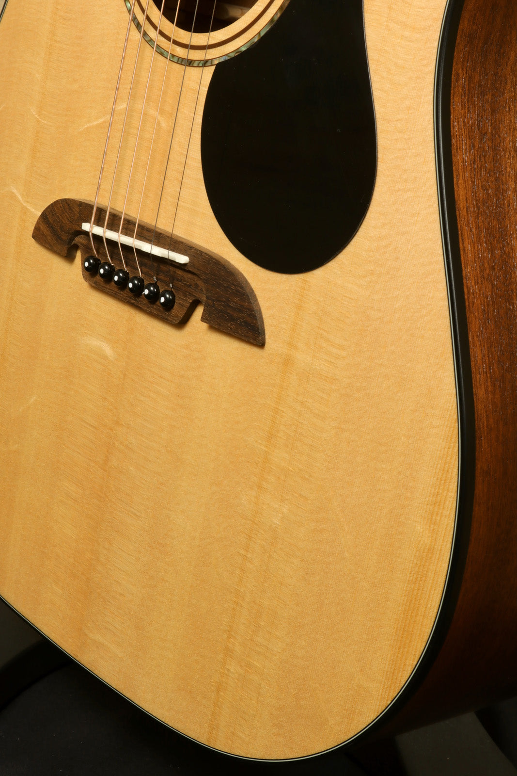 Alvarez AD30 Alvarez