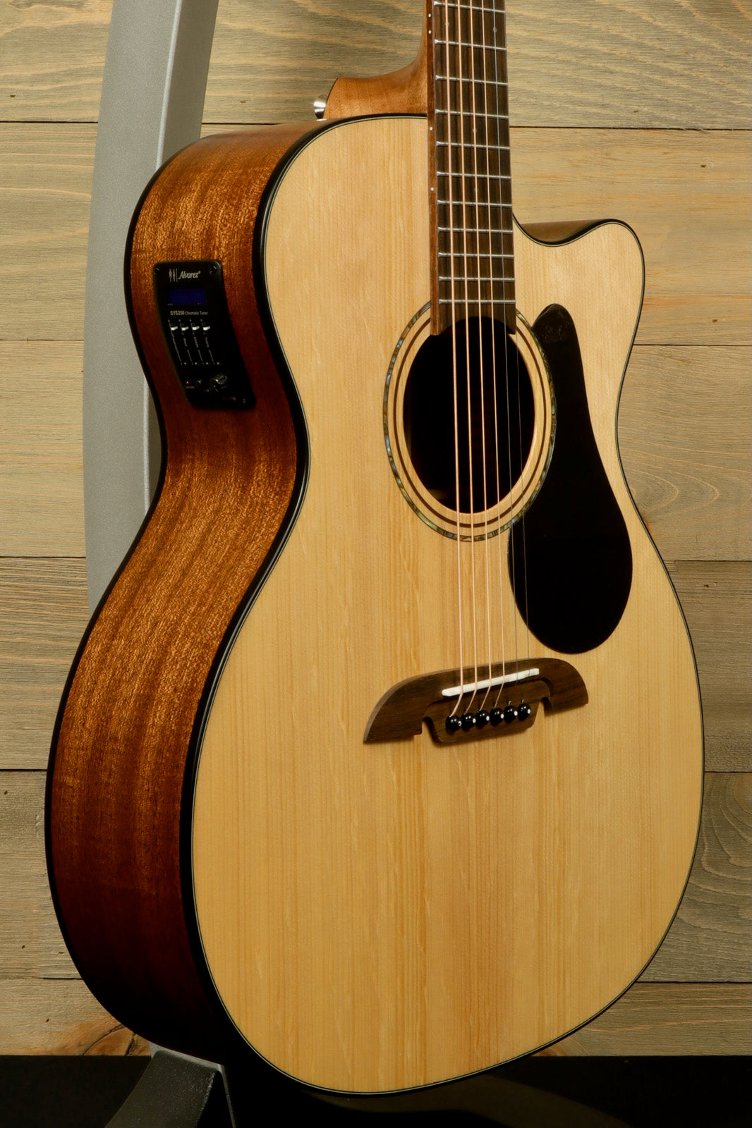 Alvarez AF30CE Artist Series Acoustic-Electric Guitar Alvarez